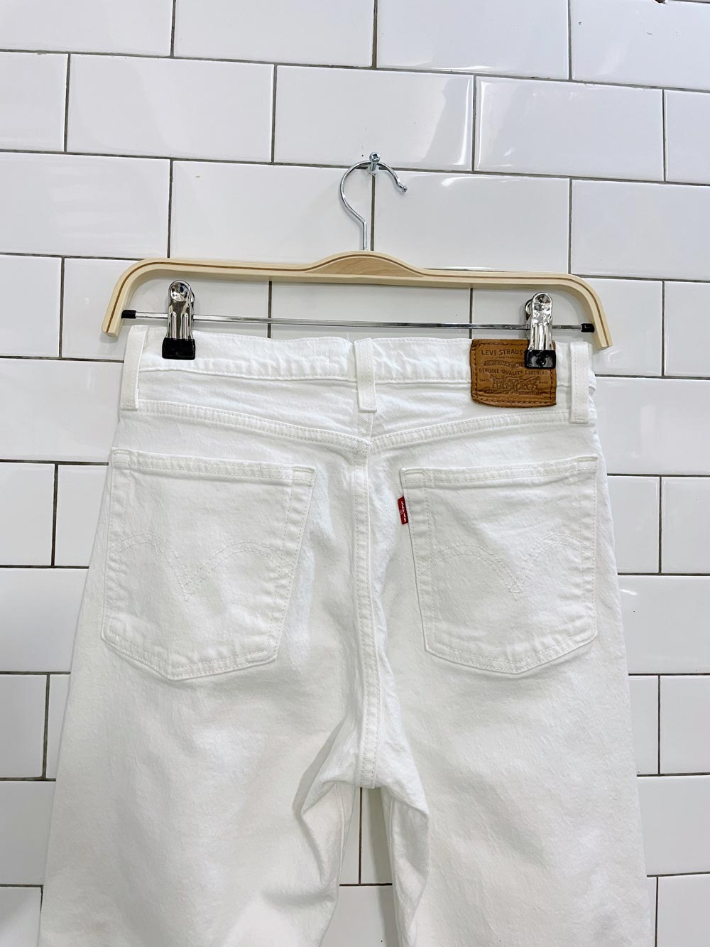 levi's wedgie straight white jeans