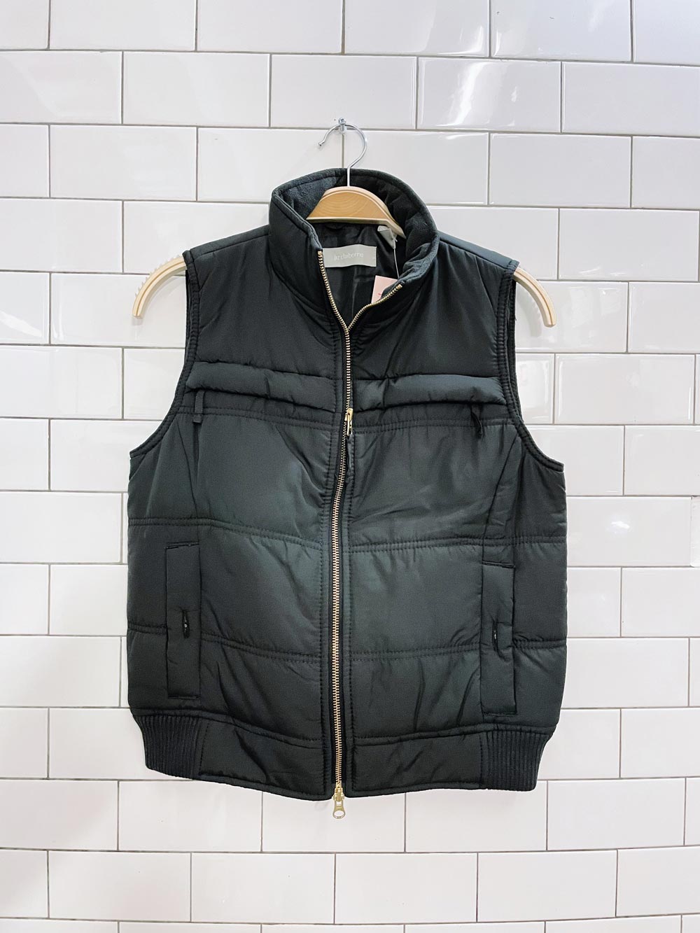 liz claiborne black puffer vest