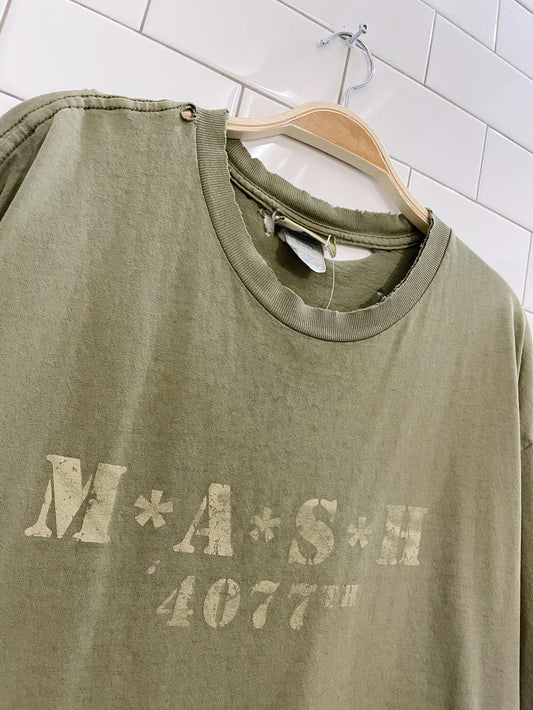 vintage 00s MASH distressed tee