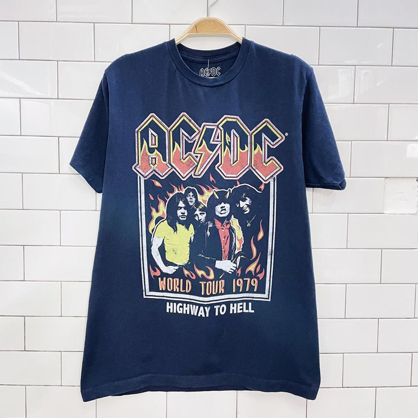 acdc 2023 highway to hell graphic tee