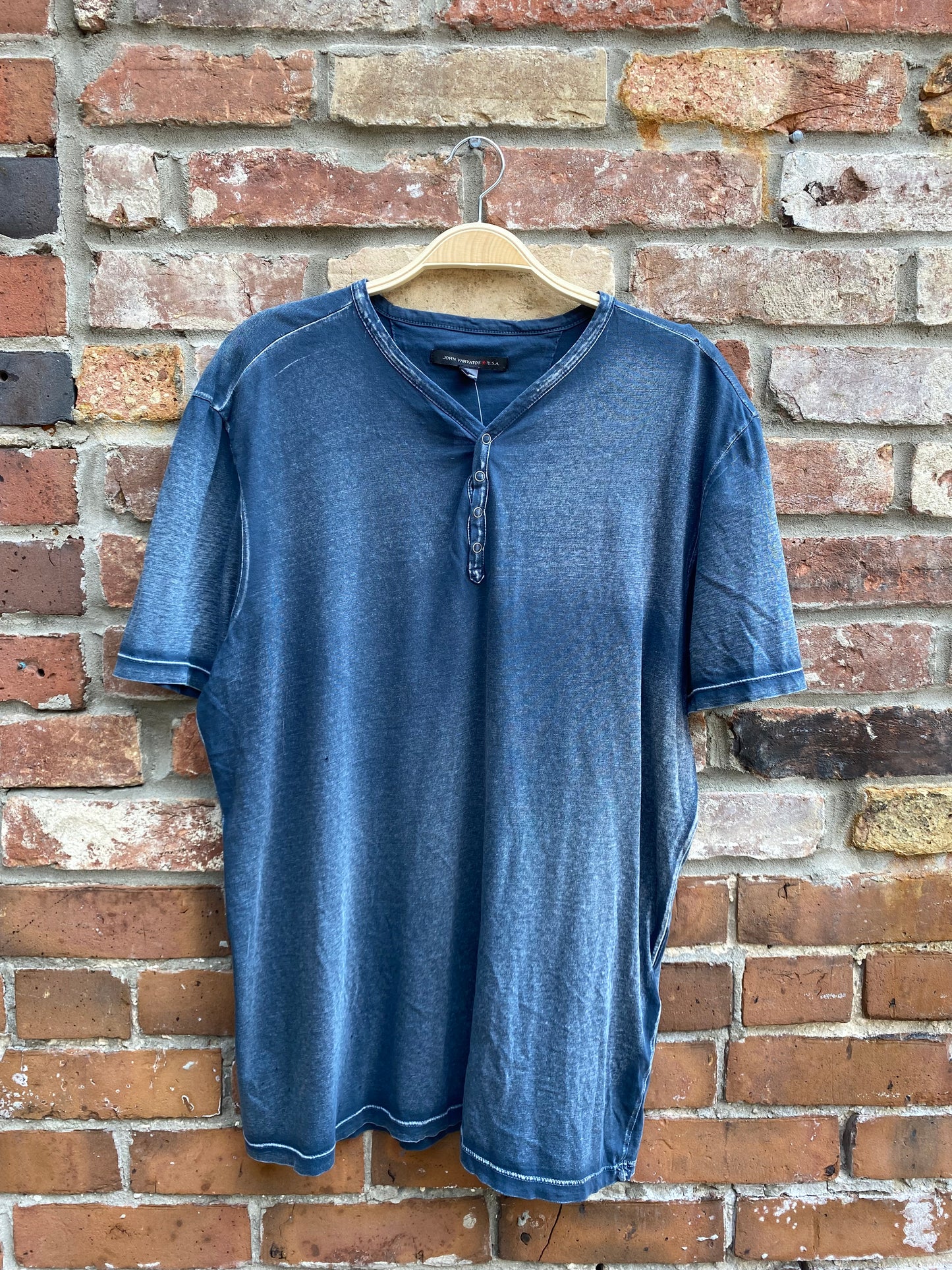 john varvatos distressed snap button tee