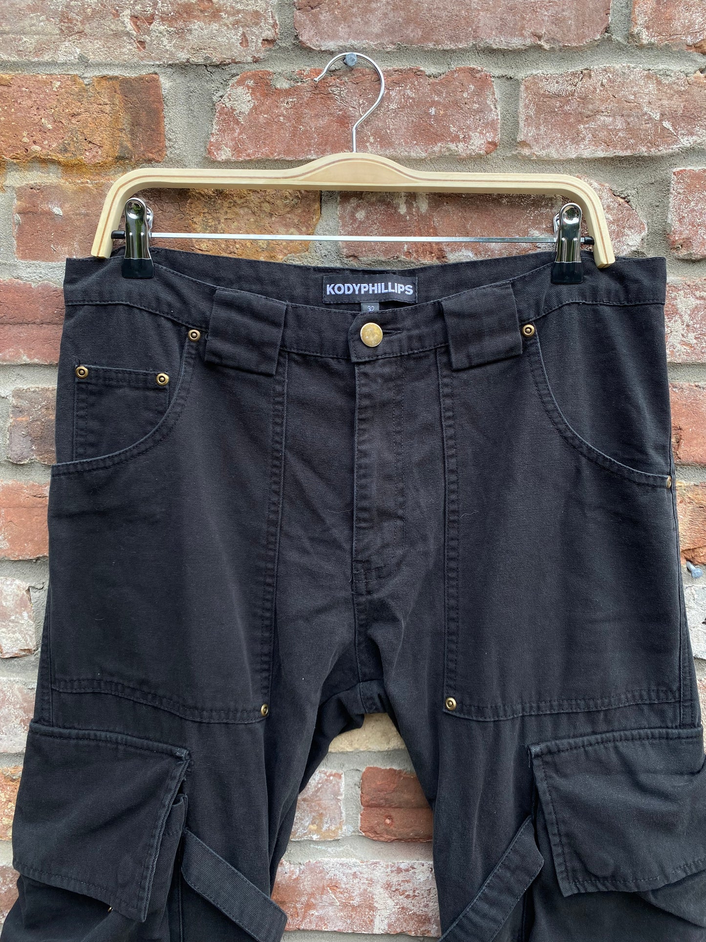 kody phillips black cargo pants