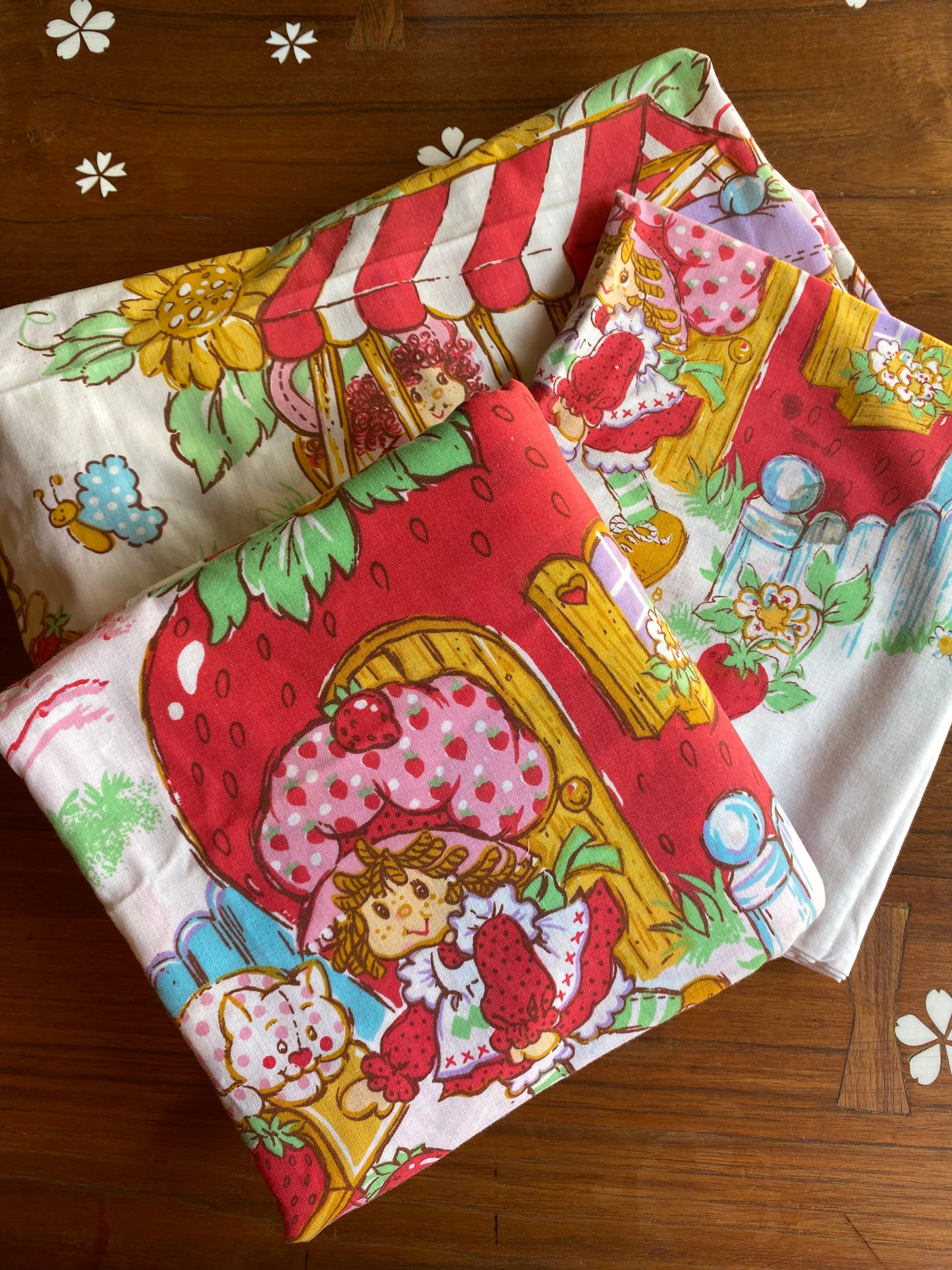 vintage 80s strawberry shortcake sheet set