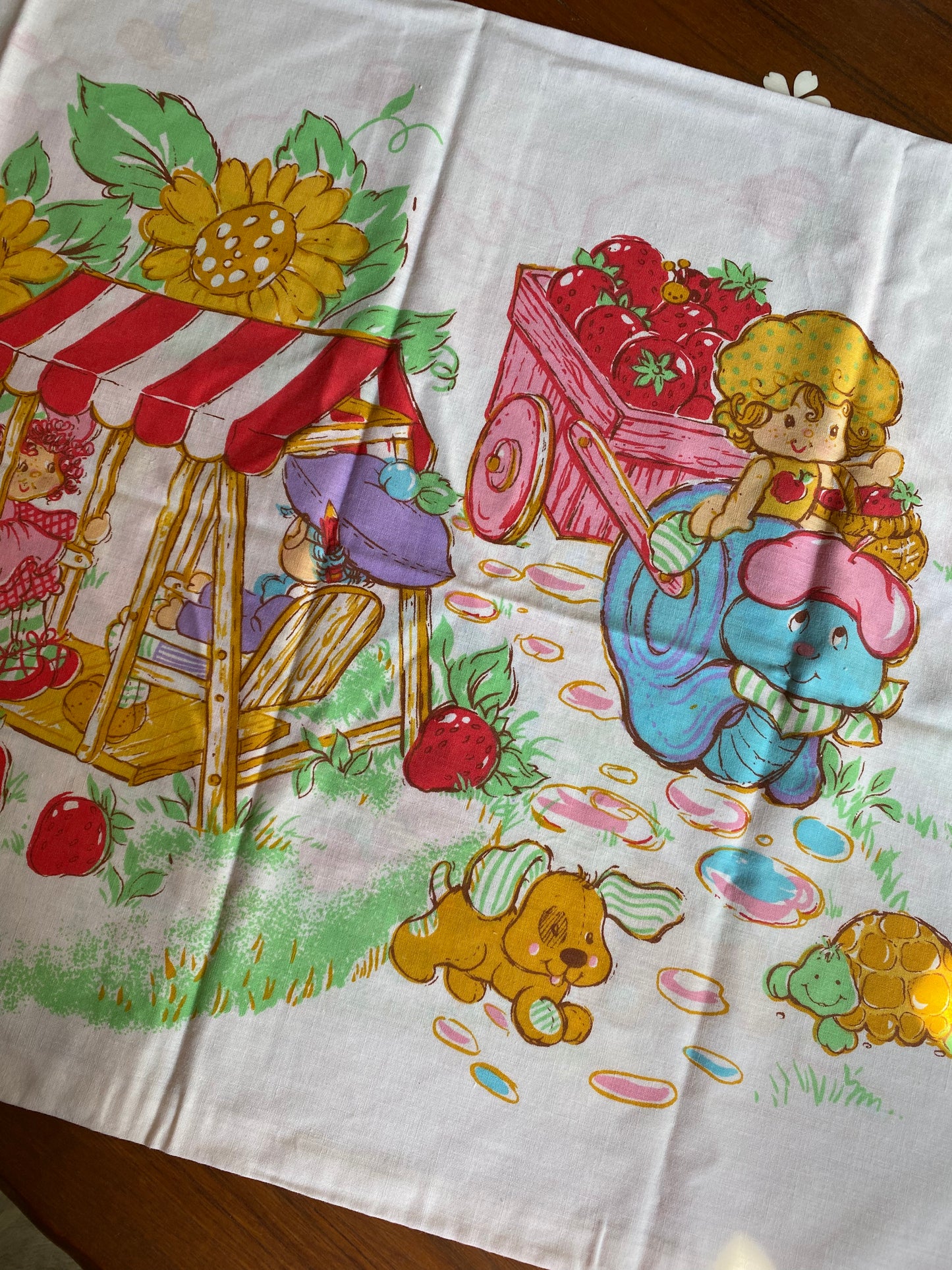 vintage 80s strawberry shortcake sheet set