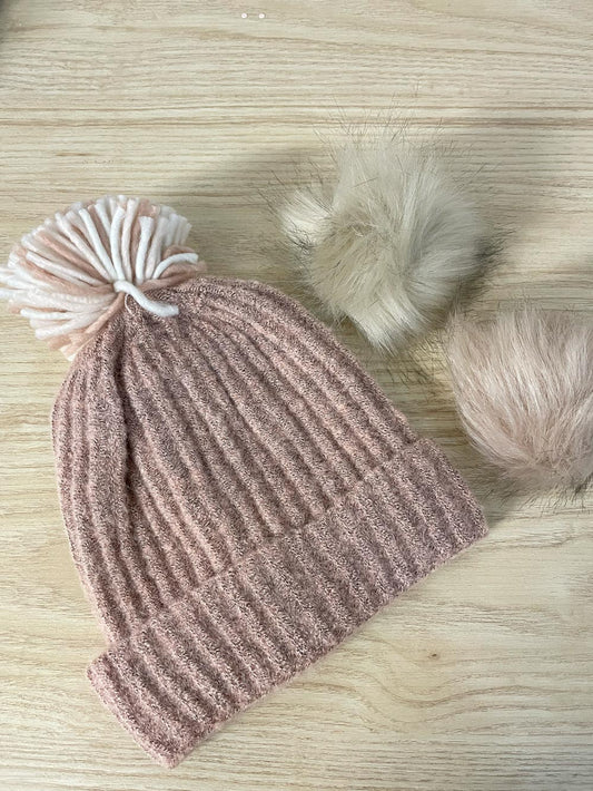 nwot exchangeable faux fur pom knit toque