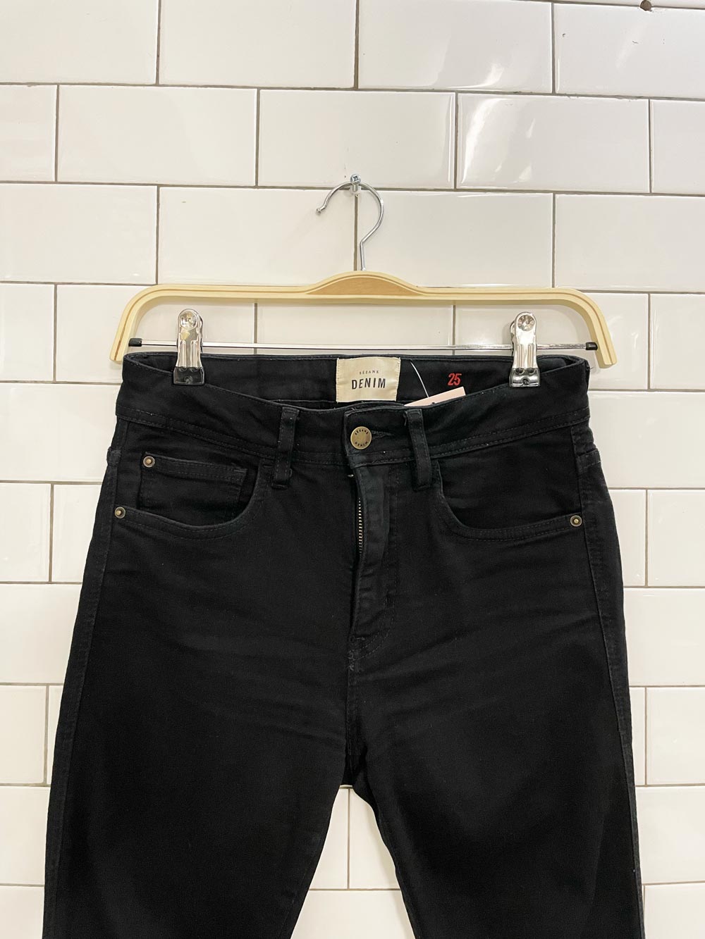 sézane denim slim parfait black jeans