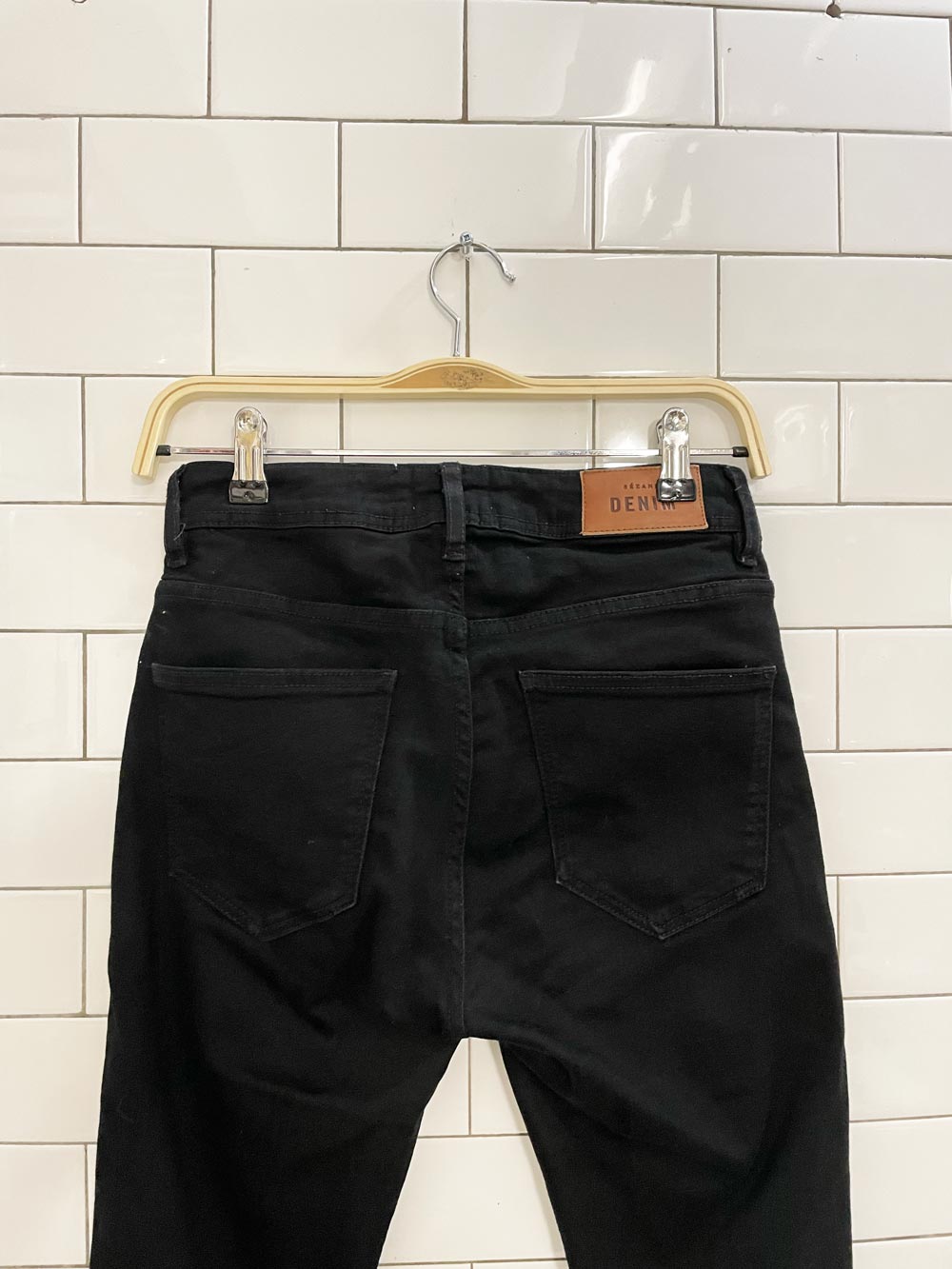 sézane denim slim parfait black jeans