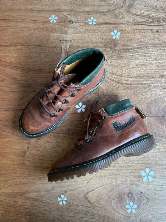 vintage 90s doc martens two-tone leather hikers