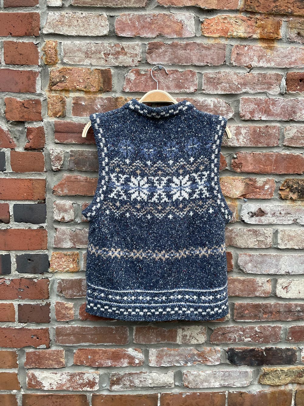 vintage huntington ridge wool-blend knit vest