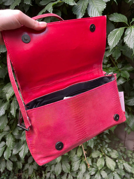 y2k made in italy red hologram shoulder bag