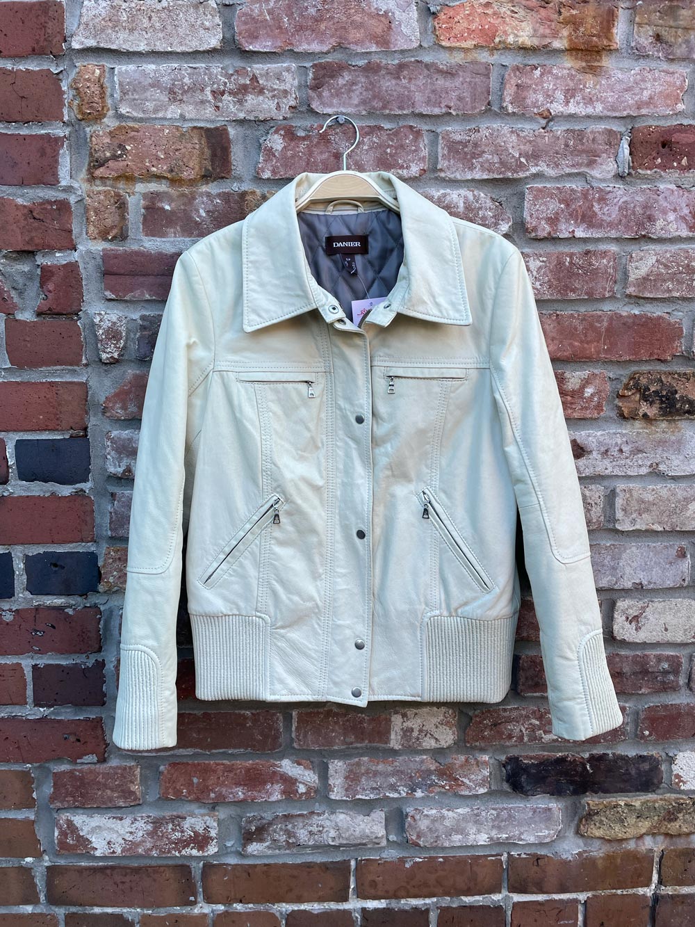 vintage 00s danier cream leather bomber jacket