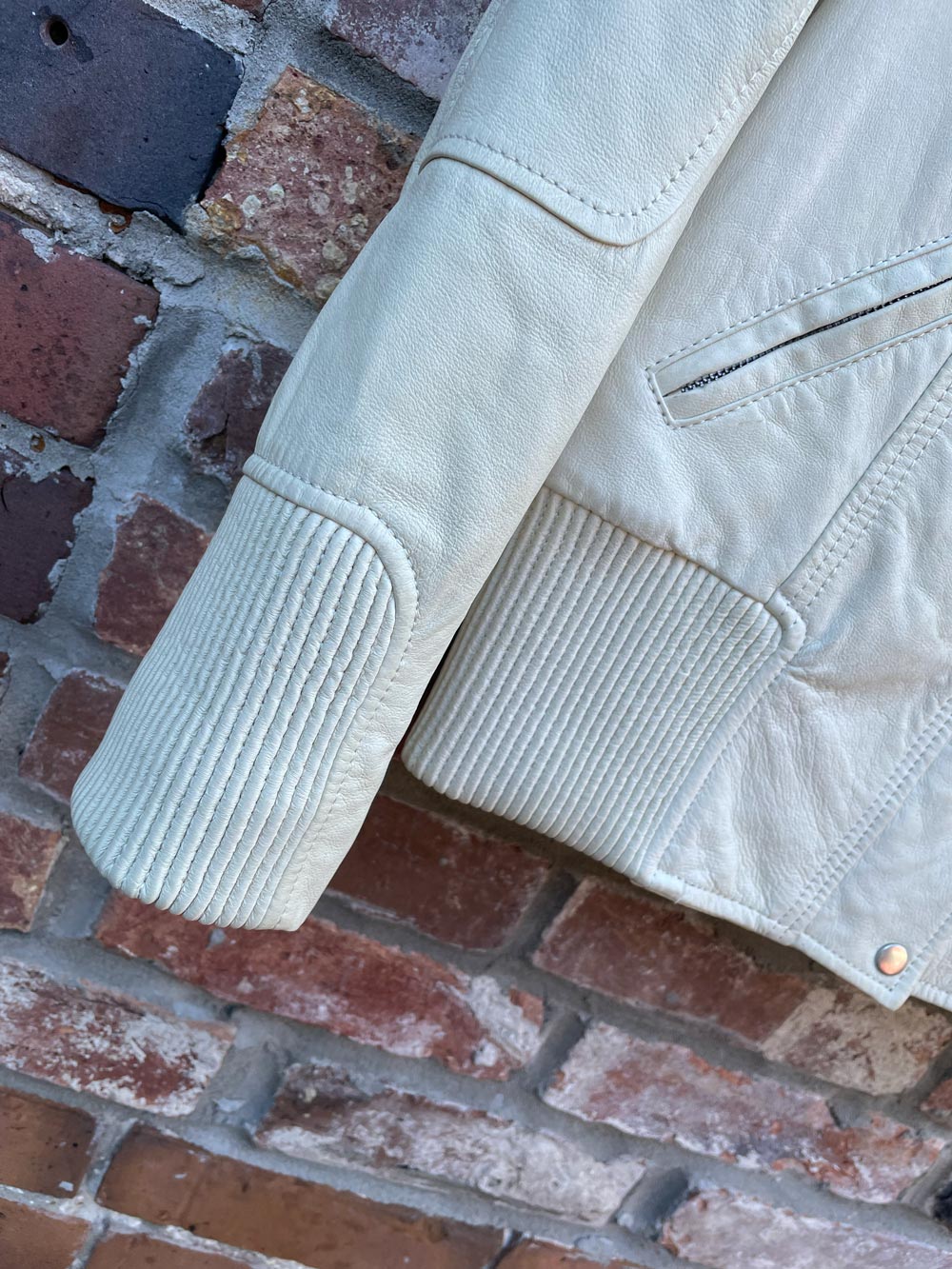 vintage 00s danier cream leather bomber jacket