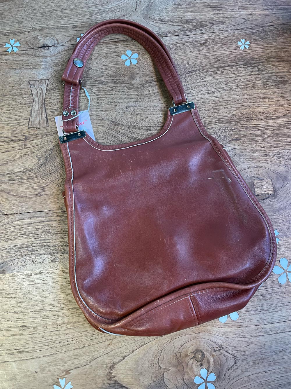 vintage turnlock saddle flap leather handbag