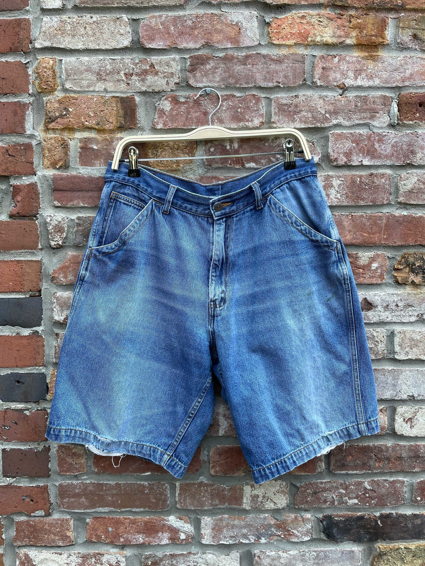 vintage 00s levi's long denim shorts