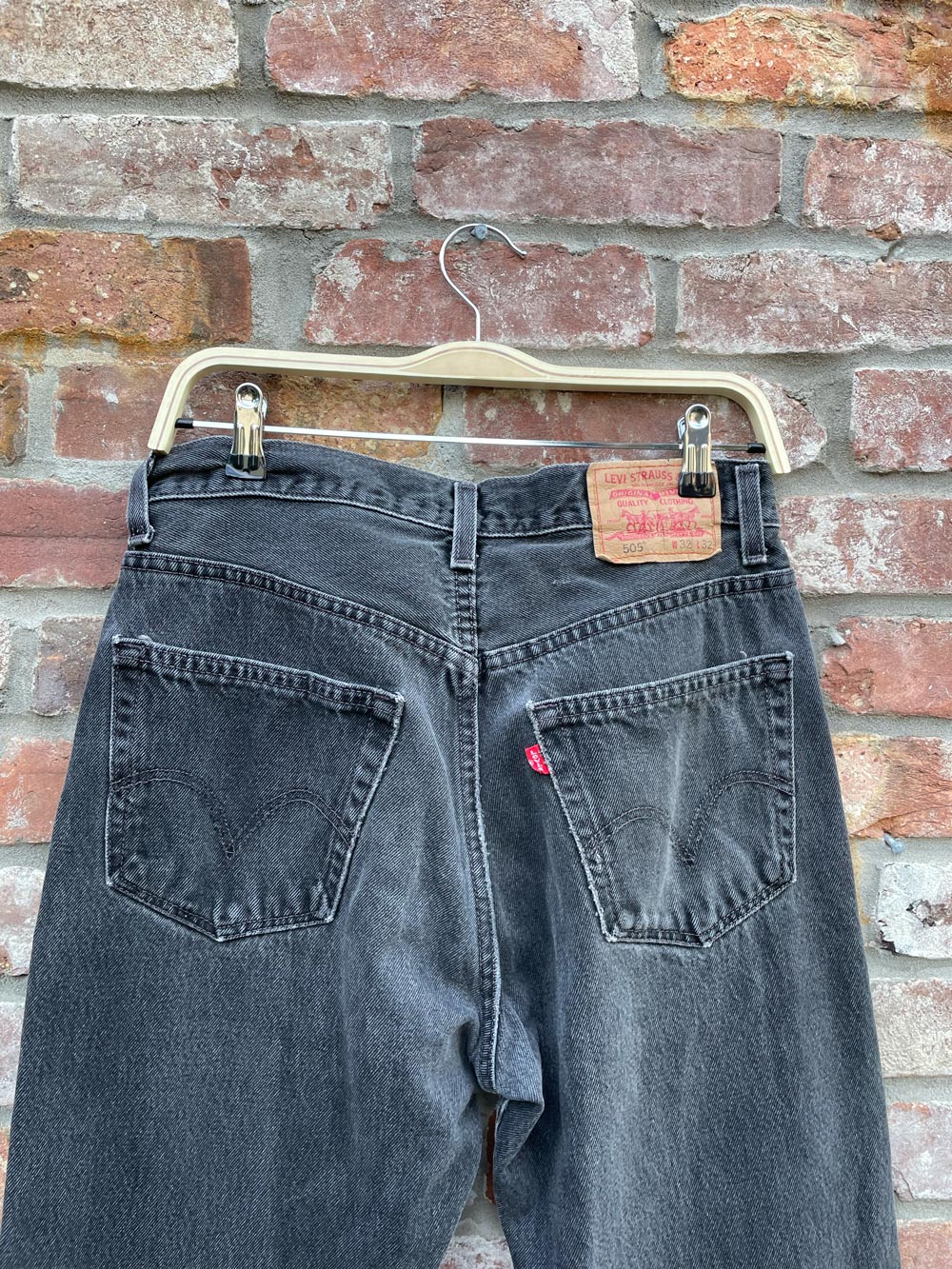 vintage levi's 505 regular fit jeans