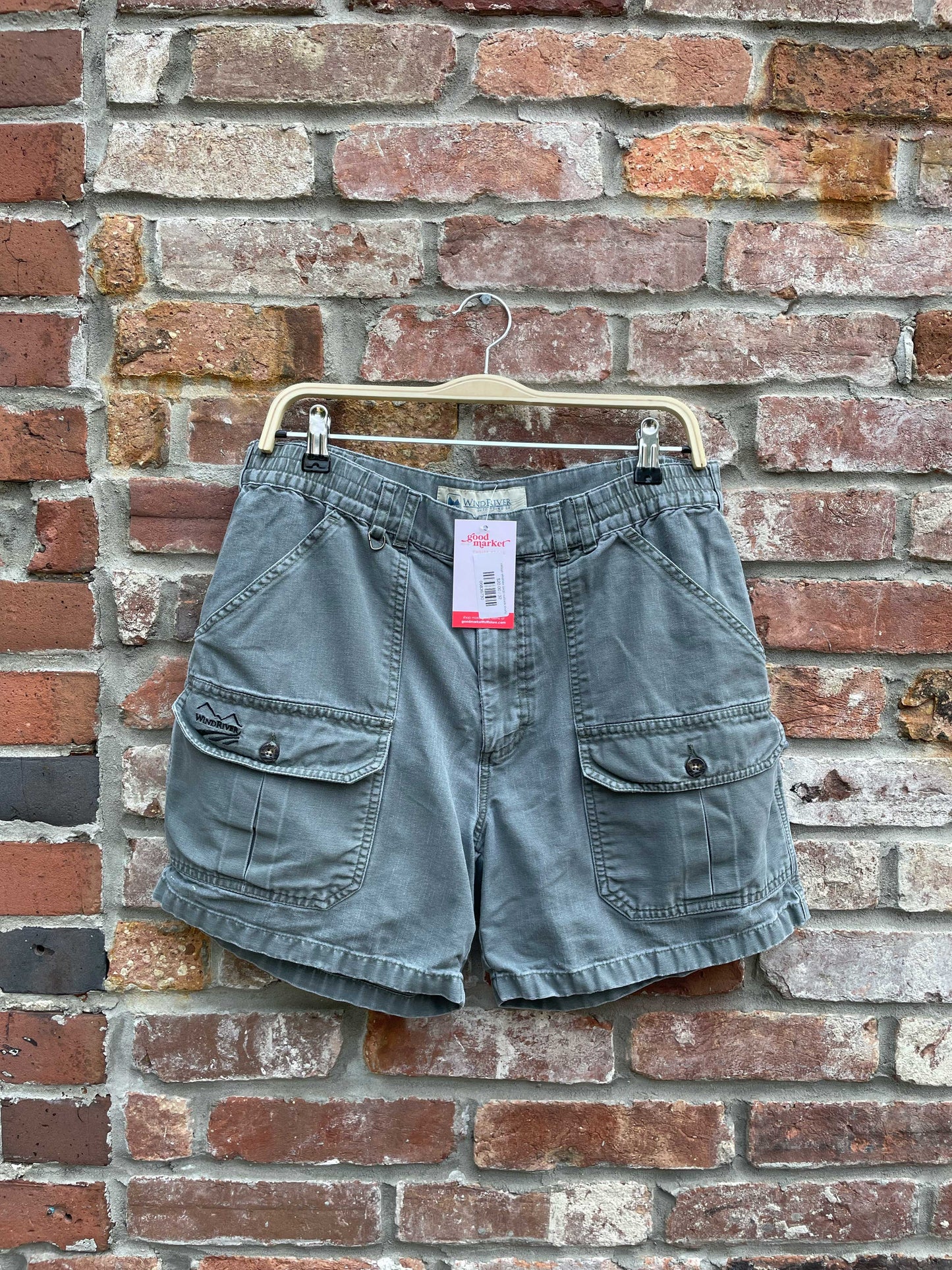 vintage windriver cargo outback shorts