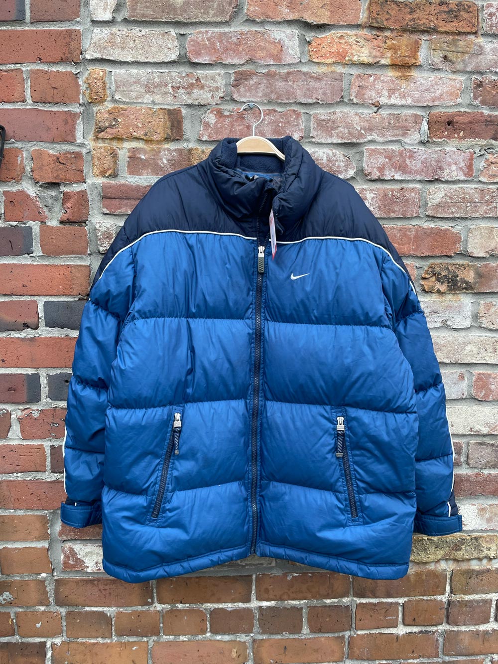 vintage 00s nike puffer coat