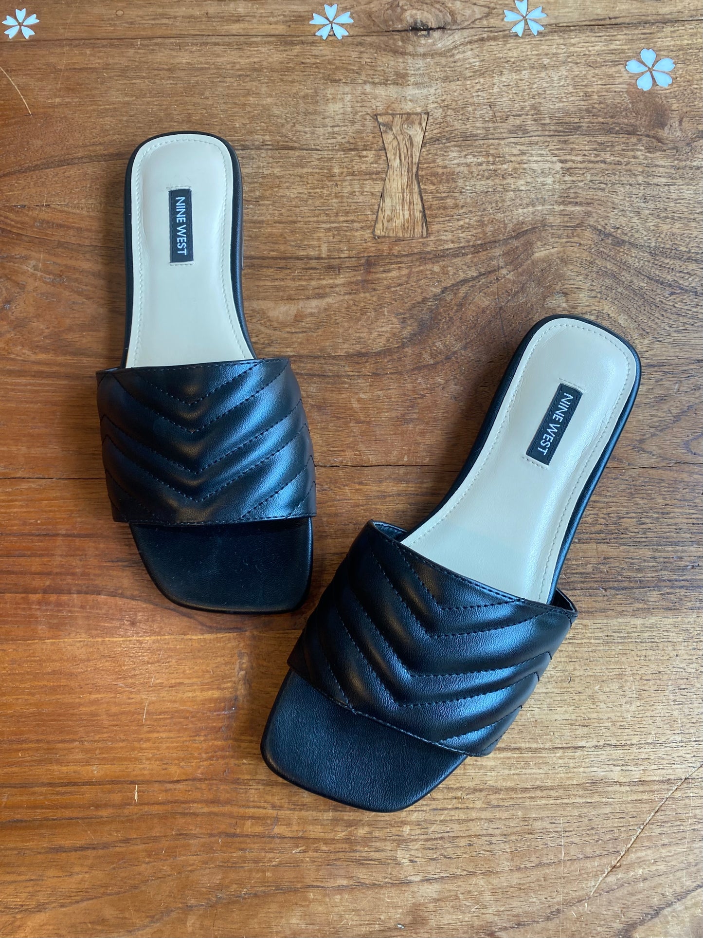 nine west mends leather flat slides