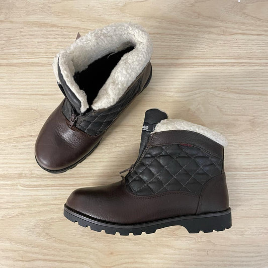 nwt softmoc quilted leather boot