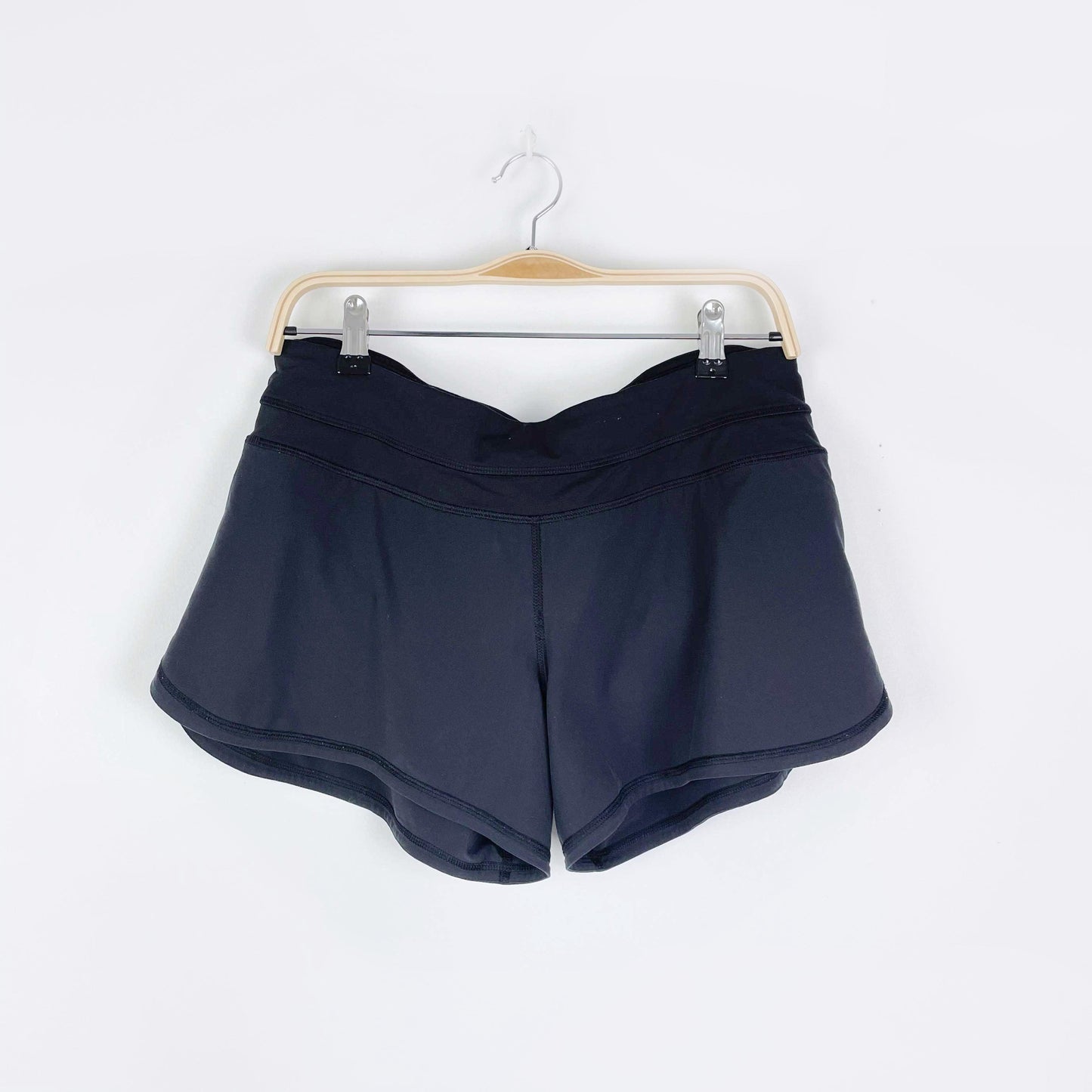 lululemon groovy run luxtreme short