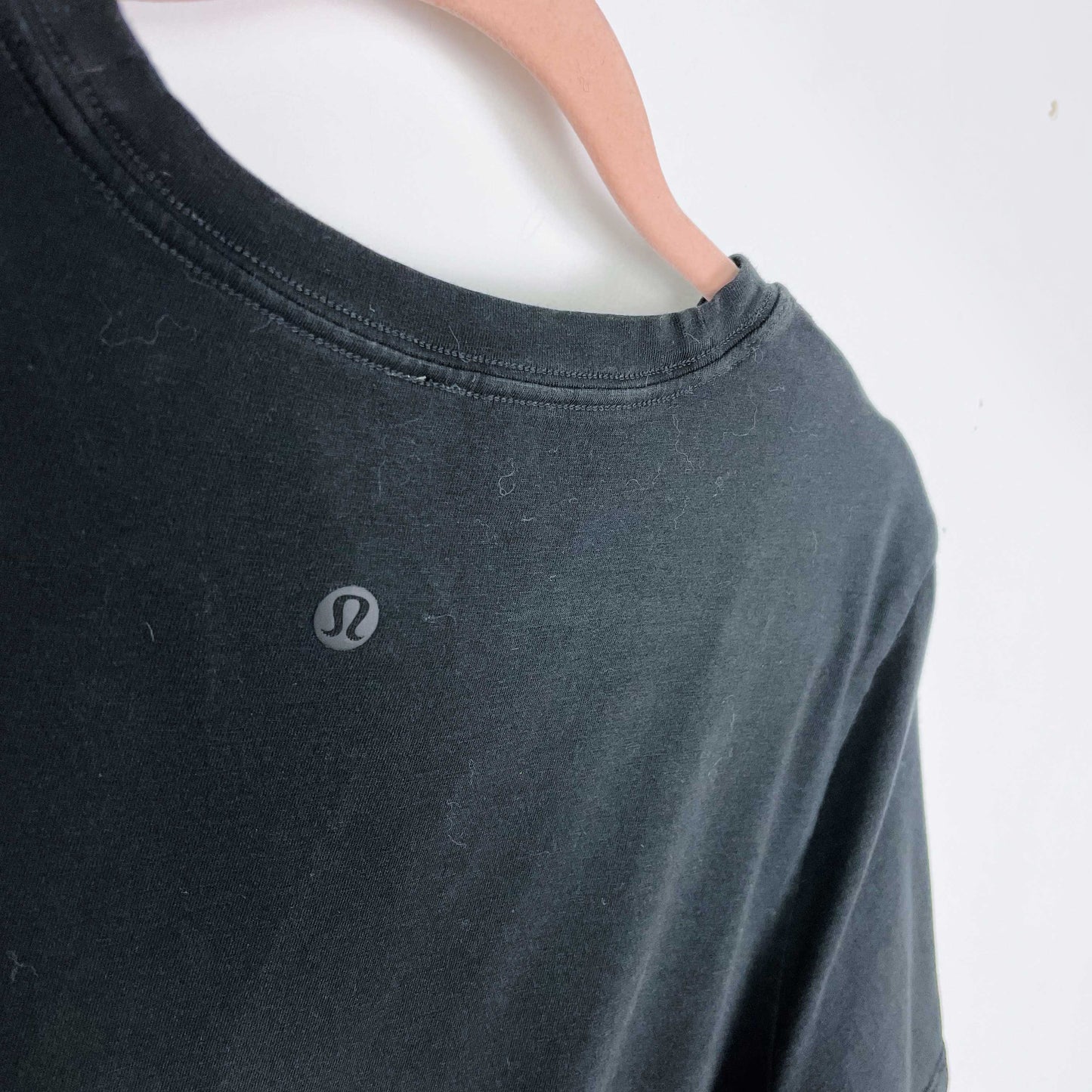 lululemon 2023 love crewneck tee - size 8