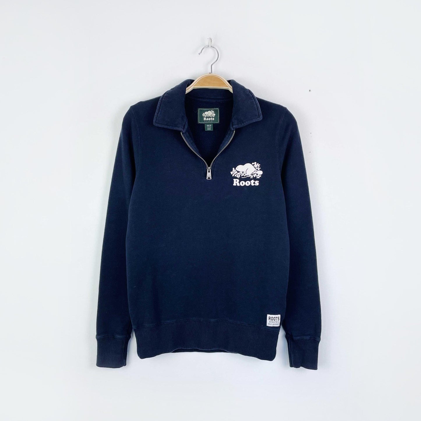 roots navy 1/4 zip sweatshirt