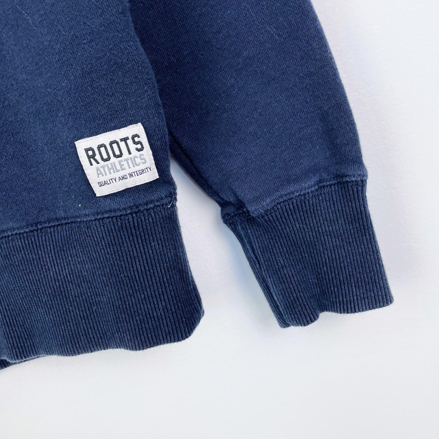 roots navy 1/4 zip sweatshirt