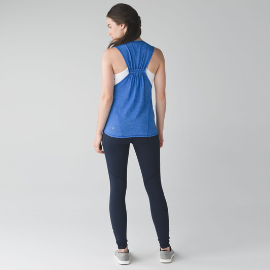 lululemon in a cinch ruffled tank - size 6