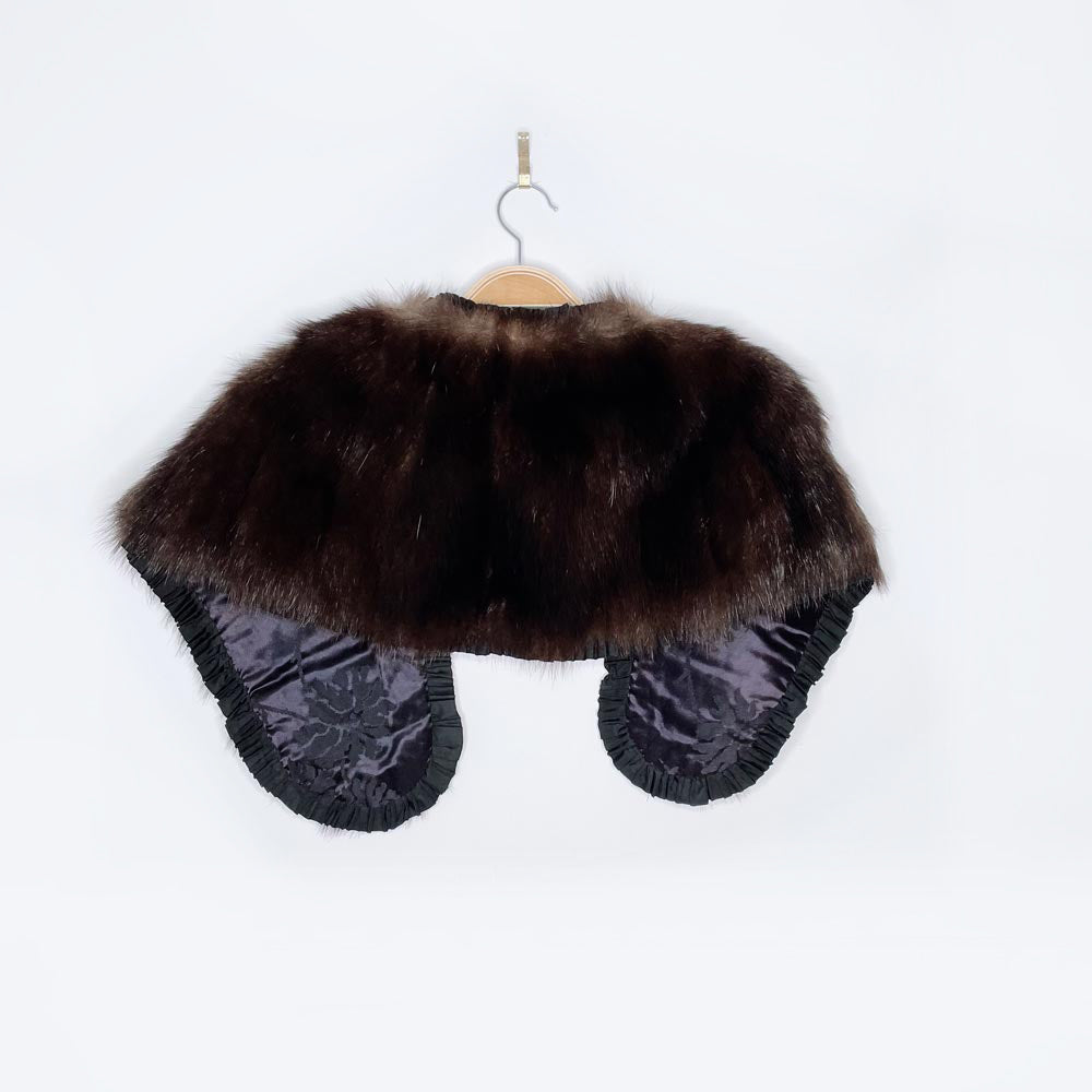 vintage beaver fur shoulder capelet