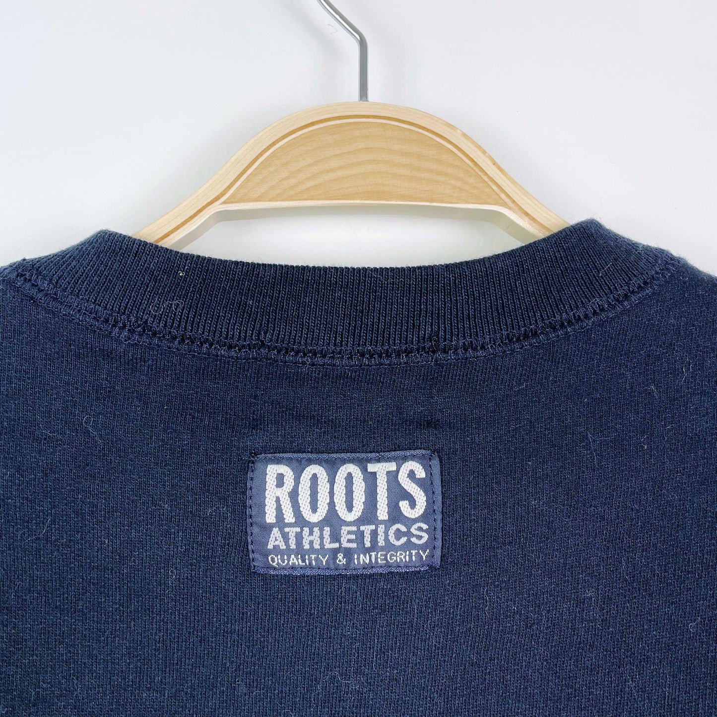 vintage 00s roots classic crew - size large