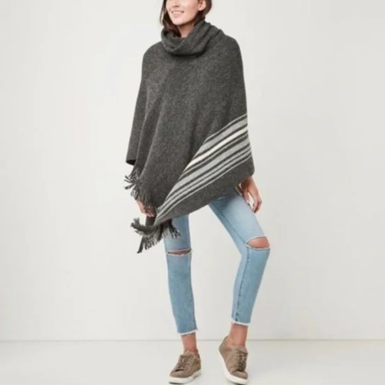 roots 2018 grey blanket stripe knit poncho