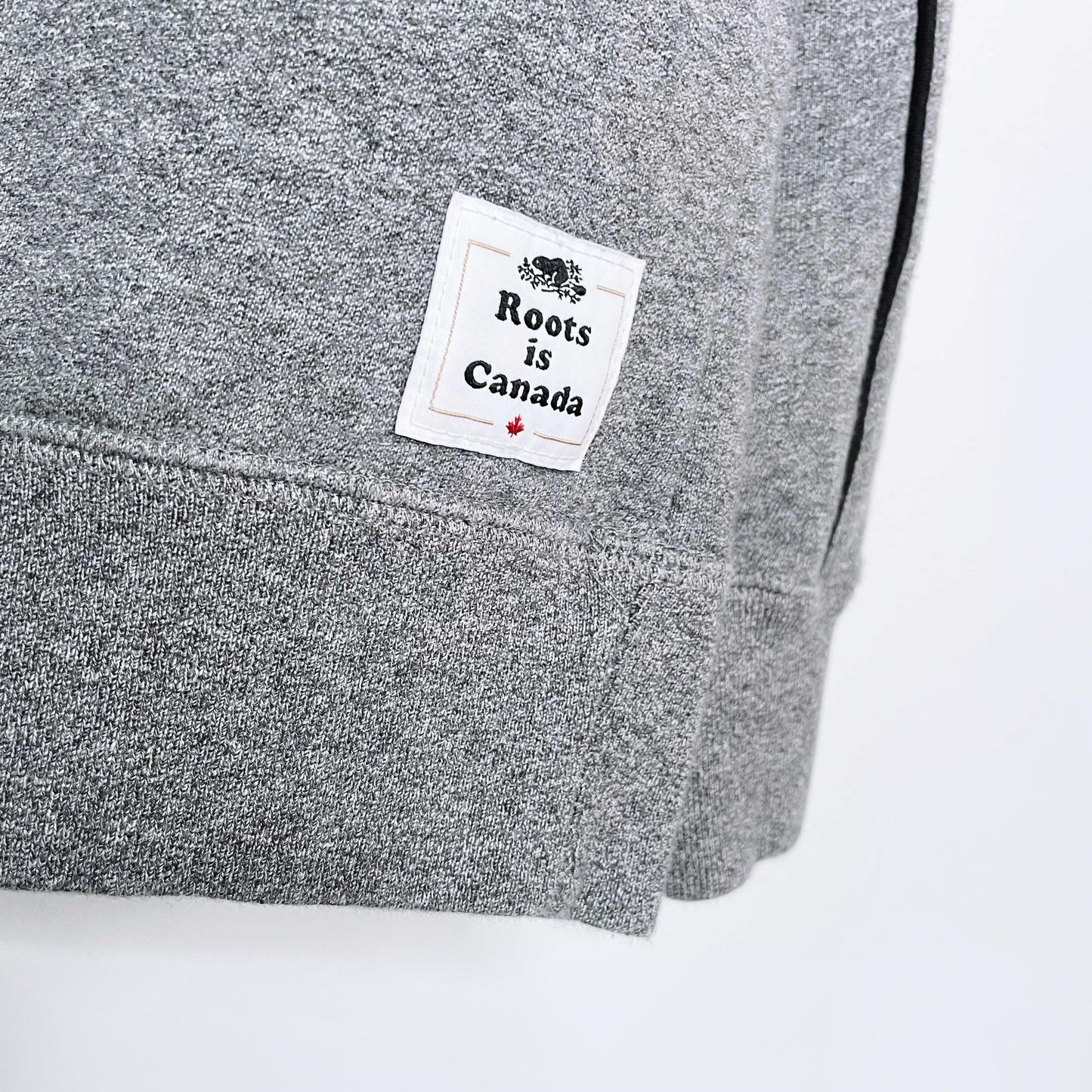 roots 2019 vintage maple grey heather crew