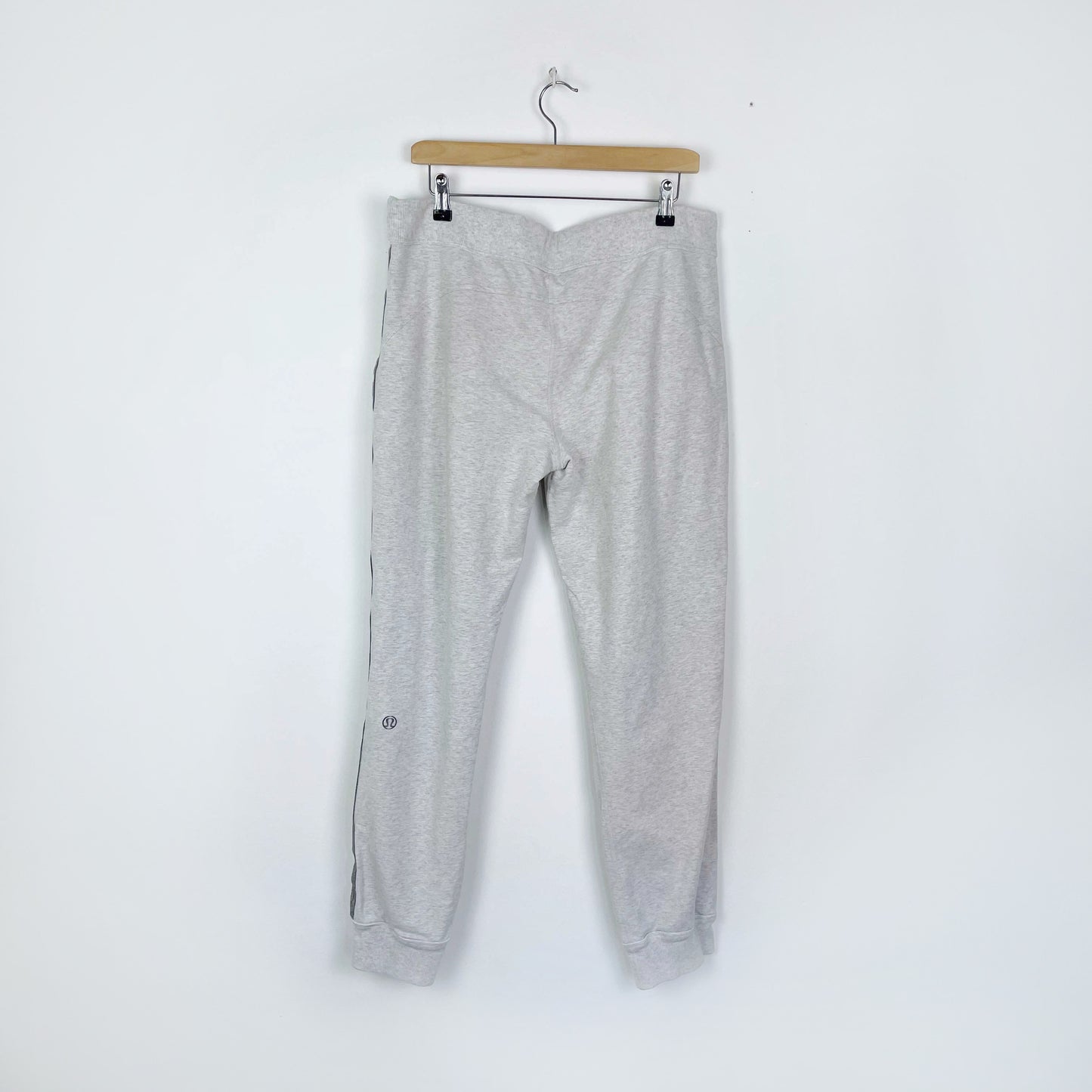 lululemon sweatpants with side stripe band - size 12