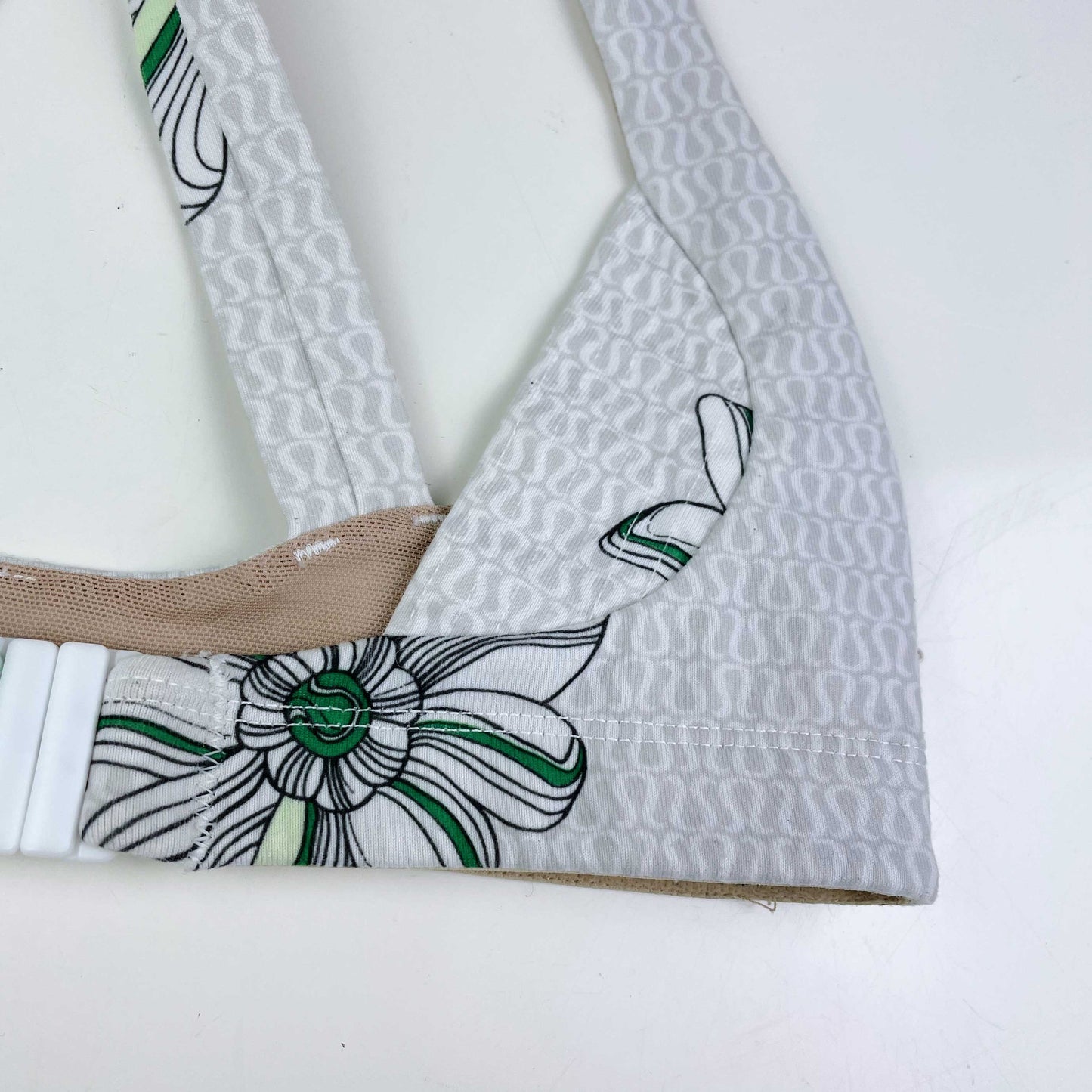 lululemon floral print front clasp harness bra - size xs