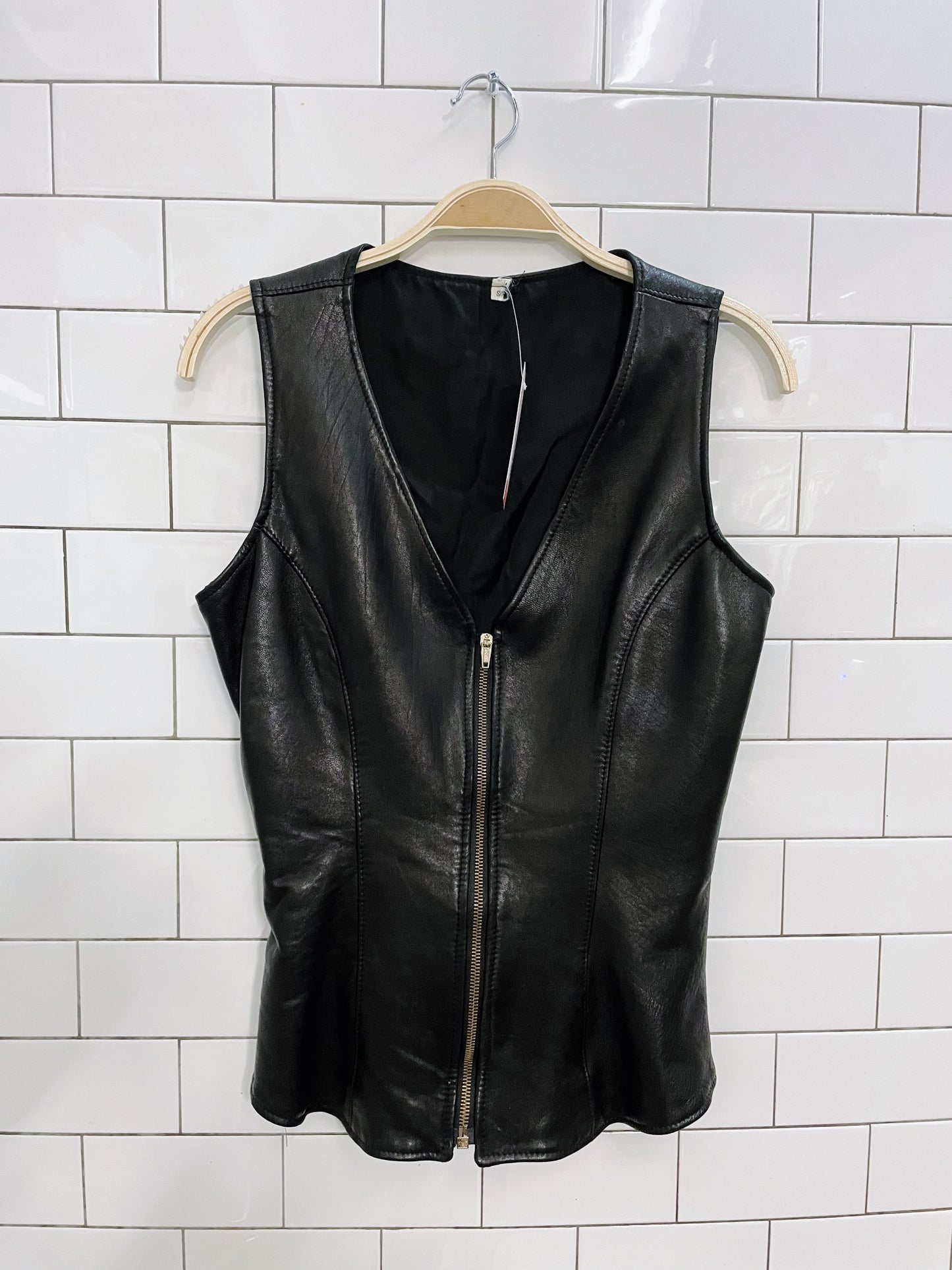 vintage 00s butter leather zip front vest top