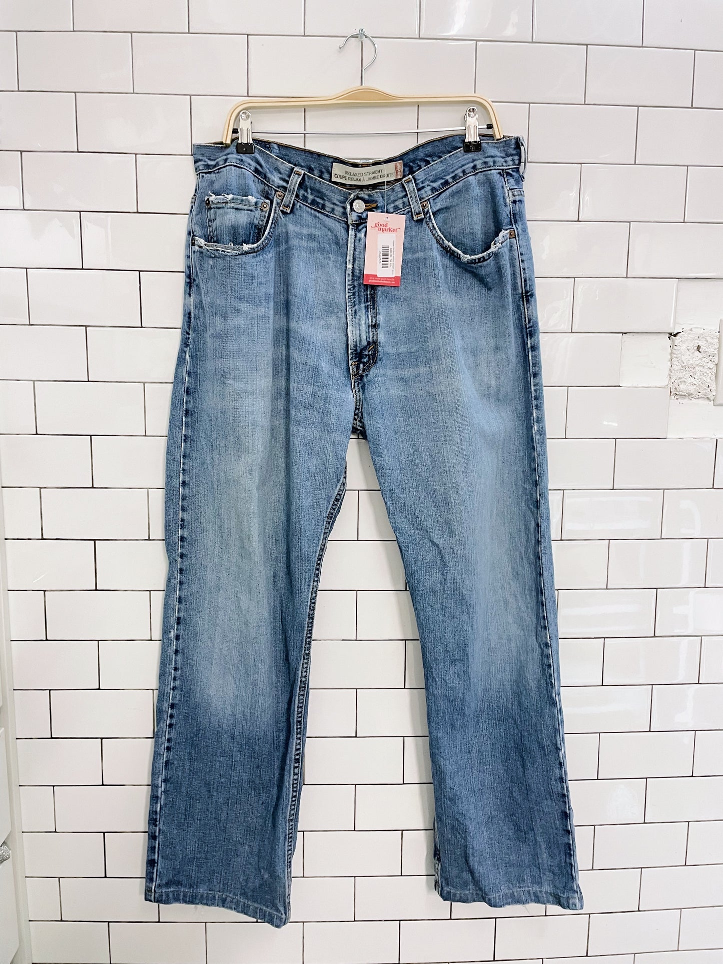 vintage 00s levi's relaxed straight jeans