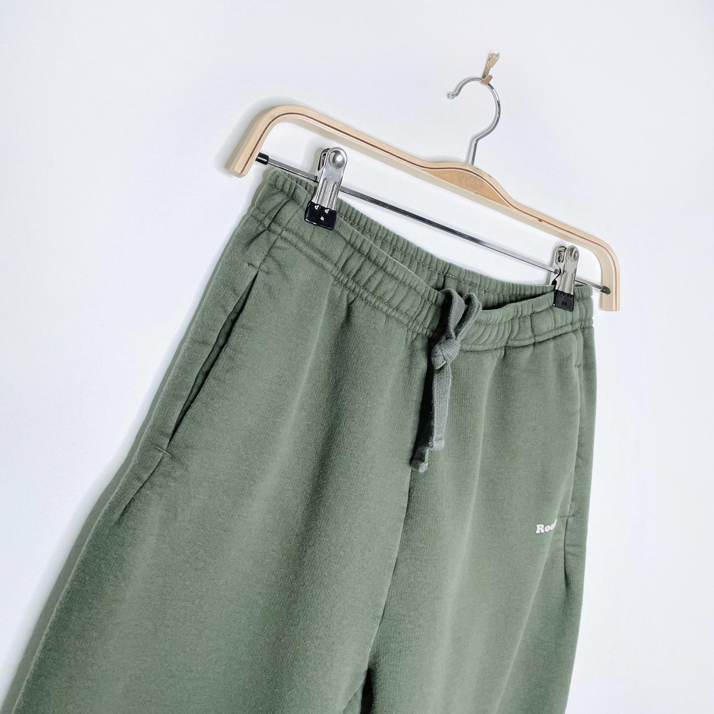 roots 2022 cloud sage green sweatpants