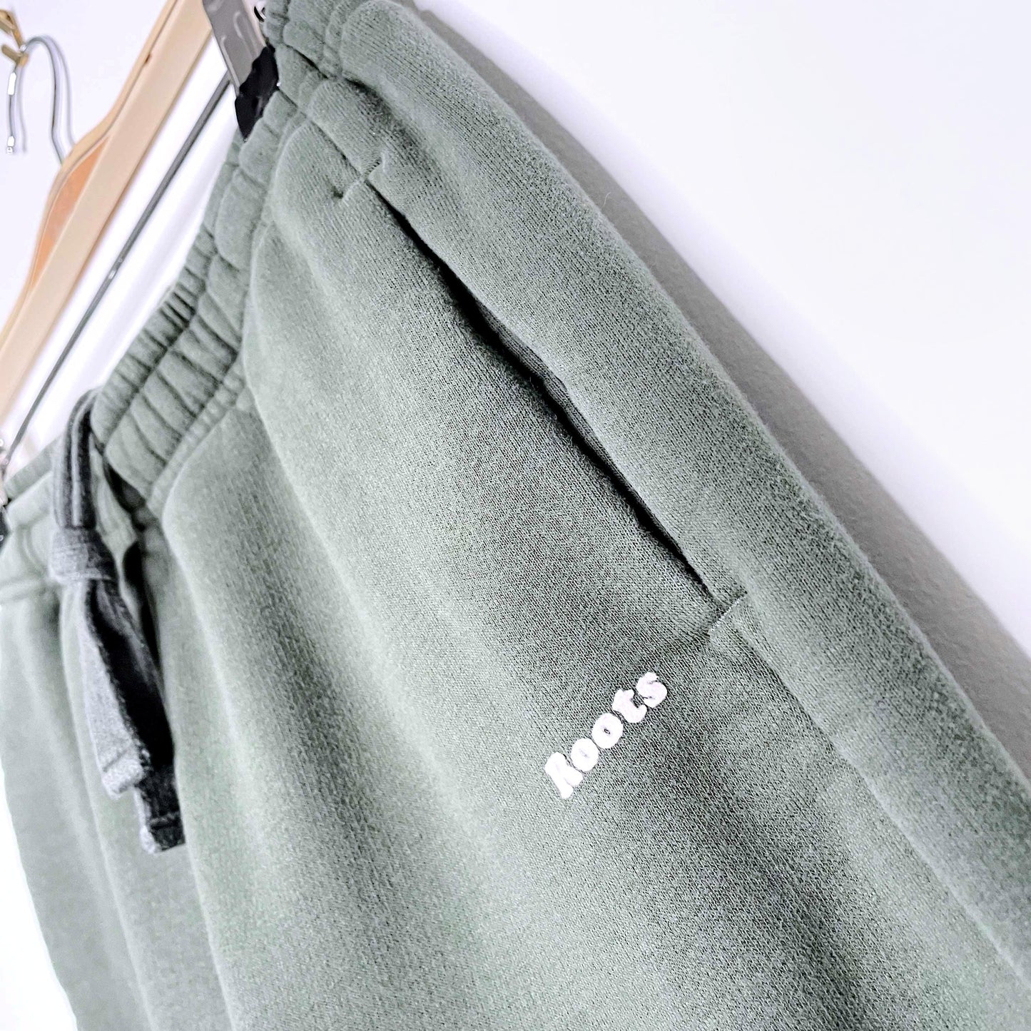 roots 2022 cloud sage green sweatpants