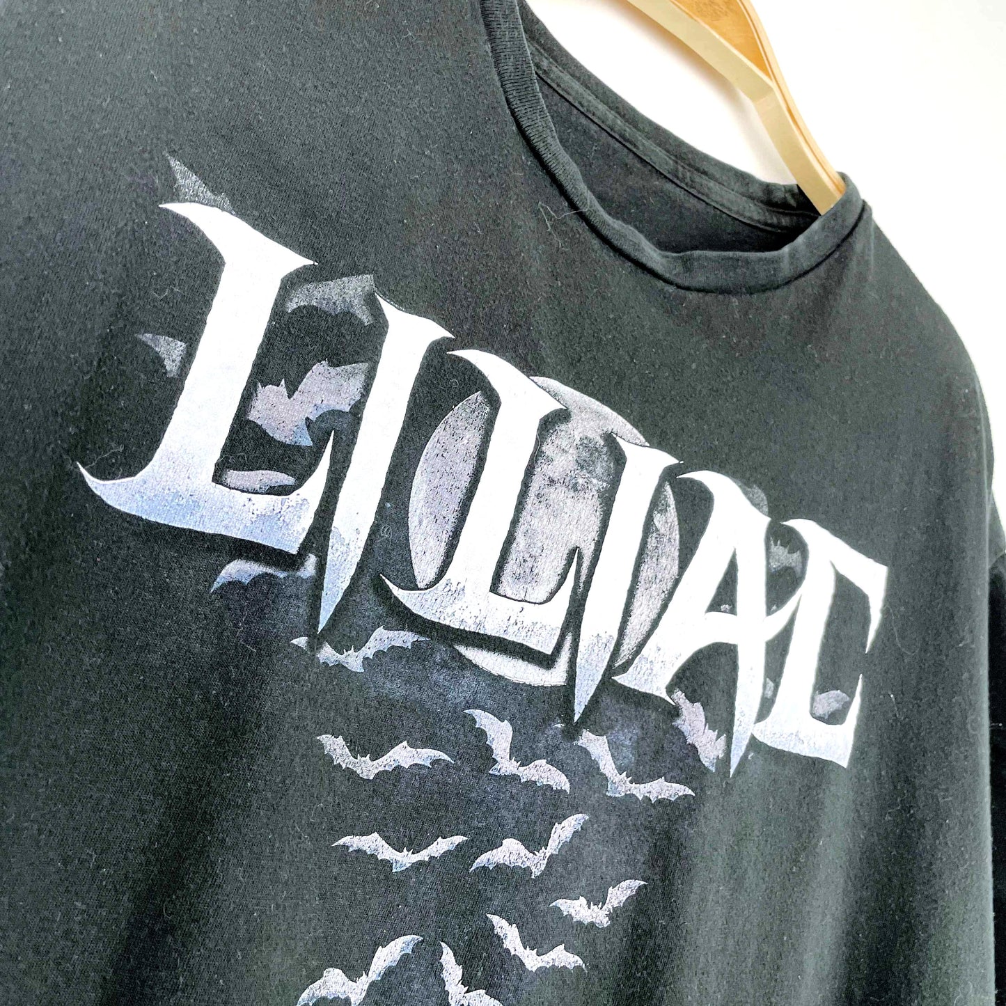 2019 lilac chain of thorns tour tee