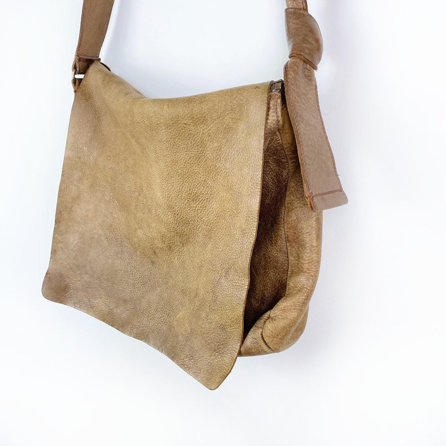 roots raiders tribe messenger style bag