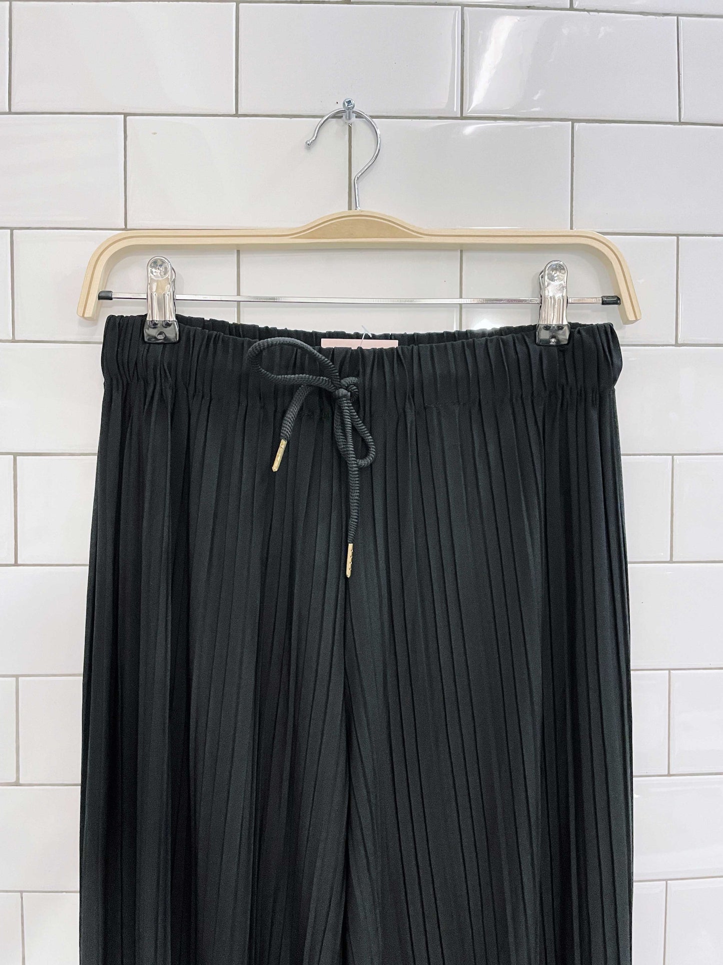 black crinkle pull on wide leg palazzo pants