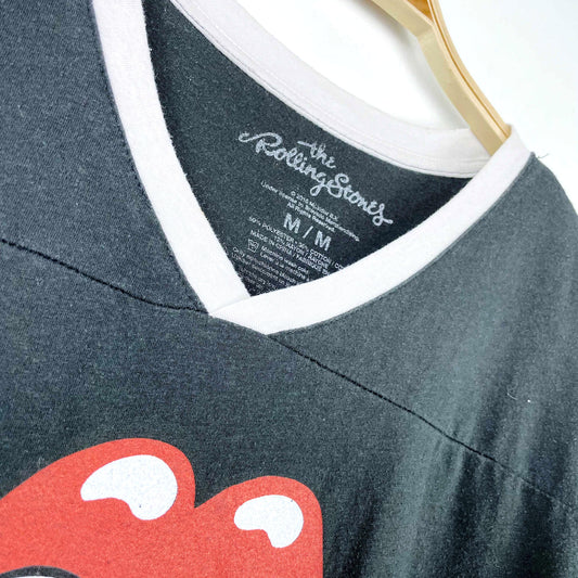 2015 rolling stones v-neck colorblock tee