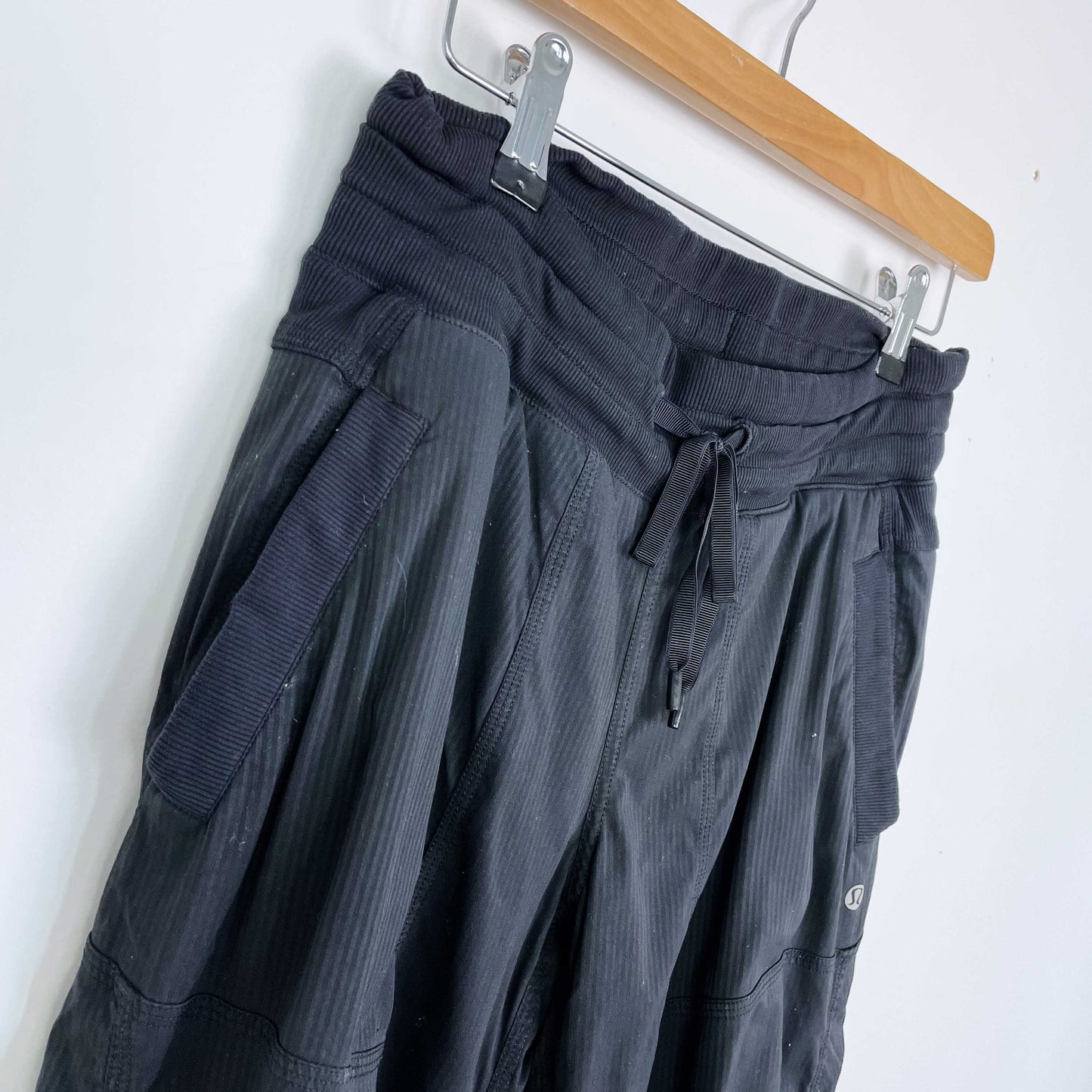 lululemon black dance studio pant lined - size 6