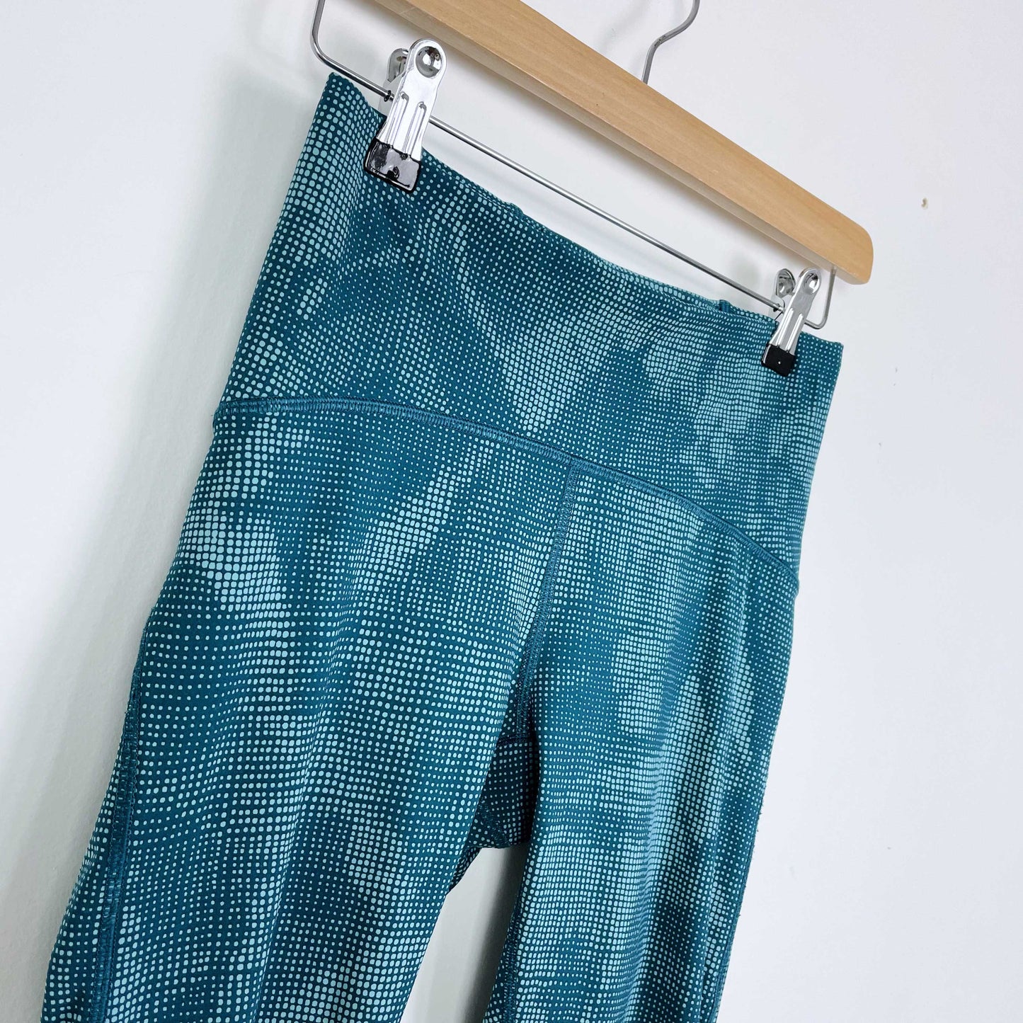 lululemon 2019 train times full on luxtreme pant illusion tidal teal - size 6