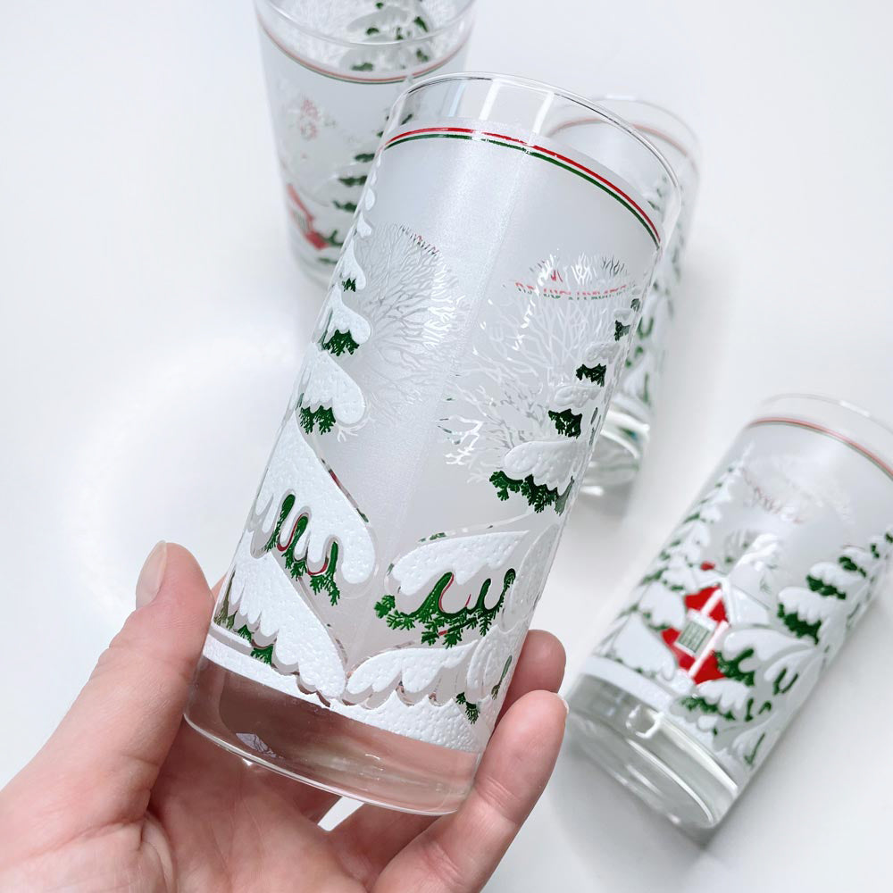 x4 vintage snowy cabin scene tall tumblers