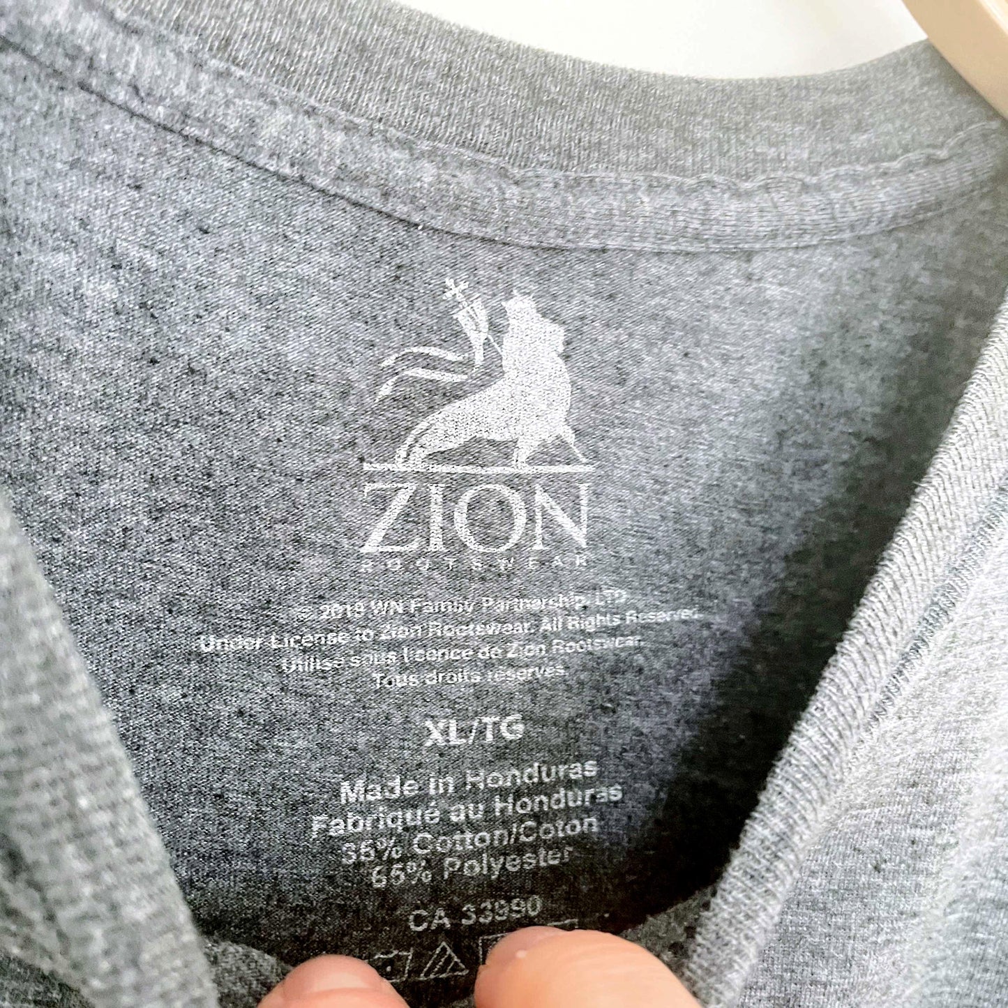 willie nelson 2019 cropped zion tee