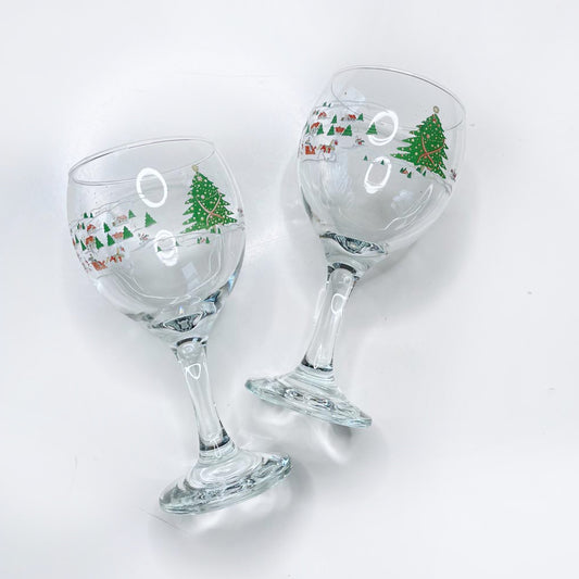 x2 vintage holiday village scene wine glasses