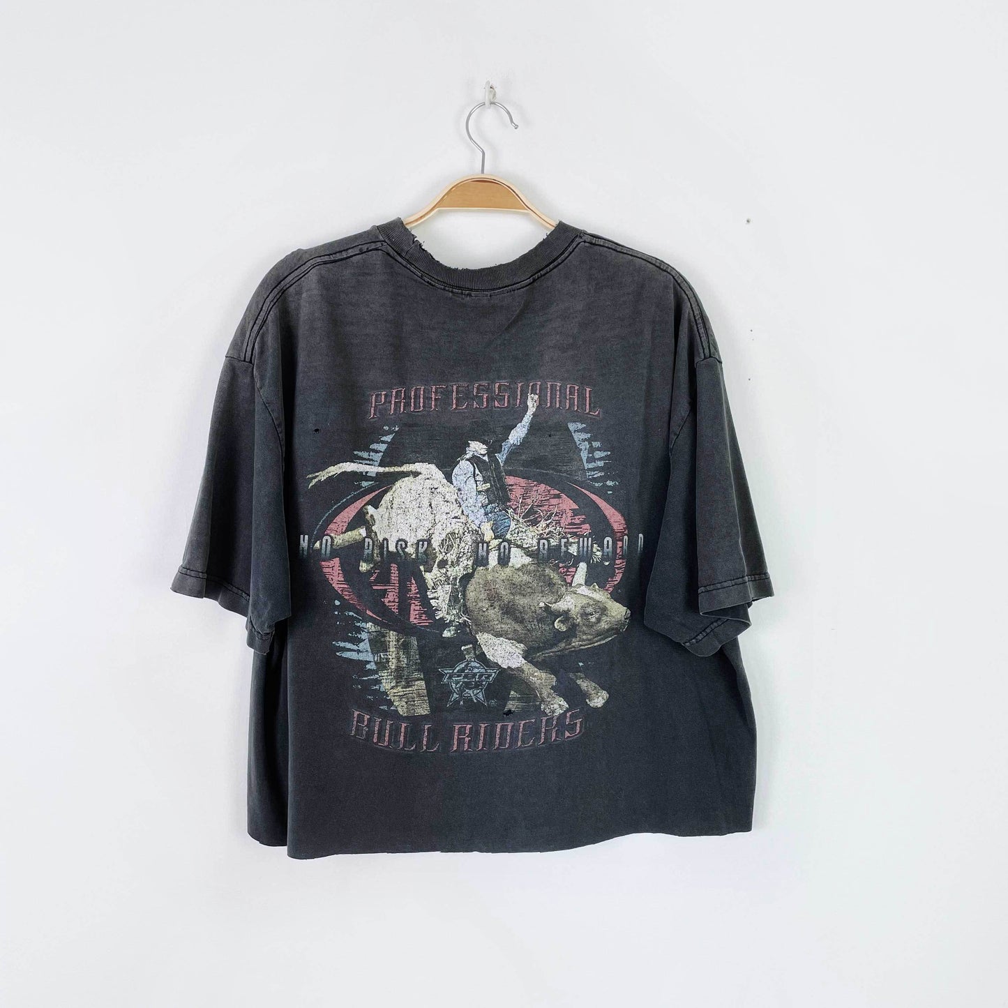 vintage 90s wrangler distressed bull rider crop tee