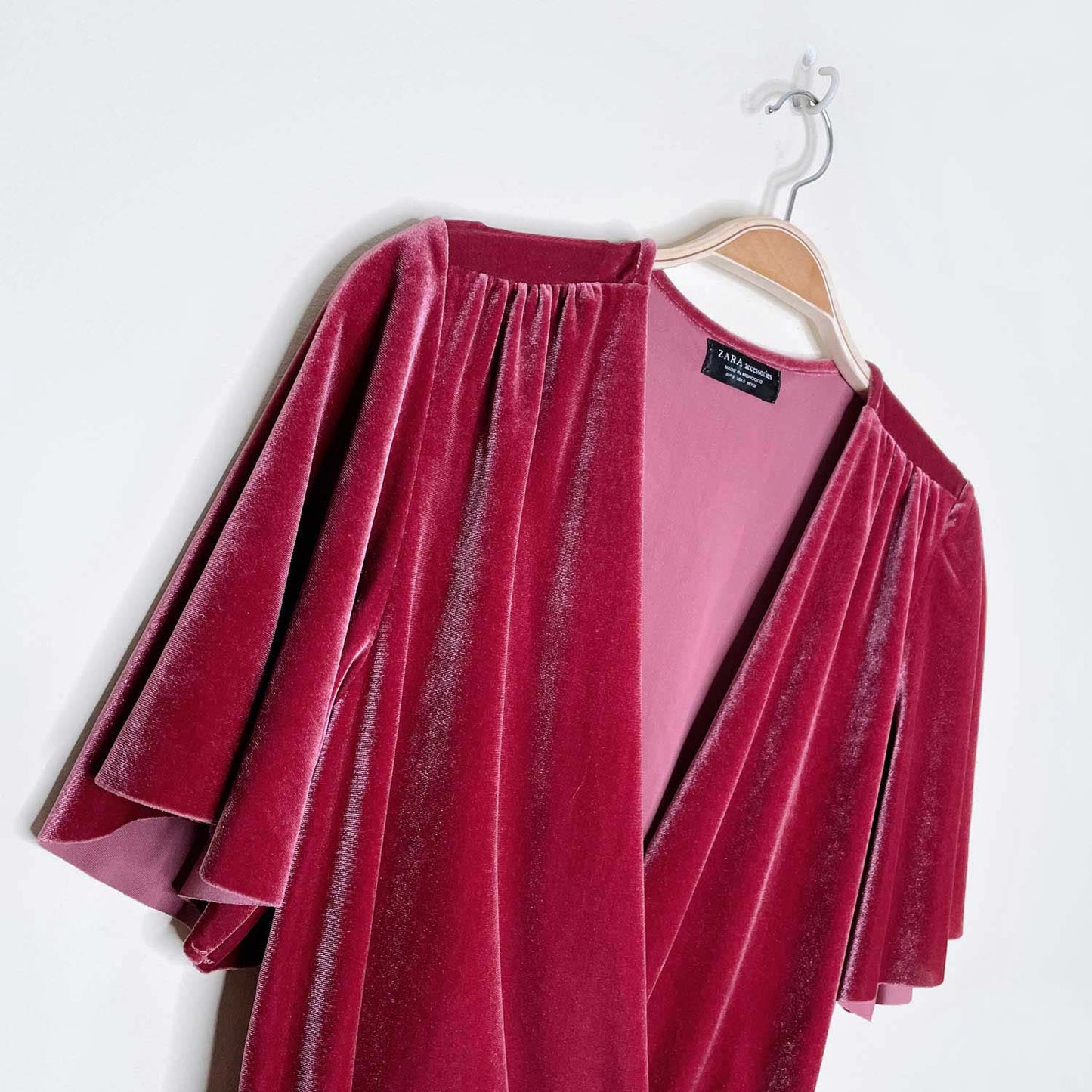 zara velvet flutter sleeve wrap bodysuit - size small