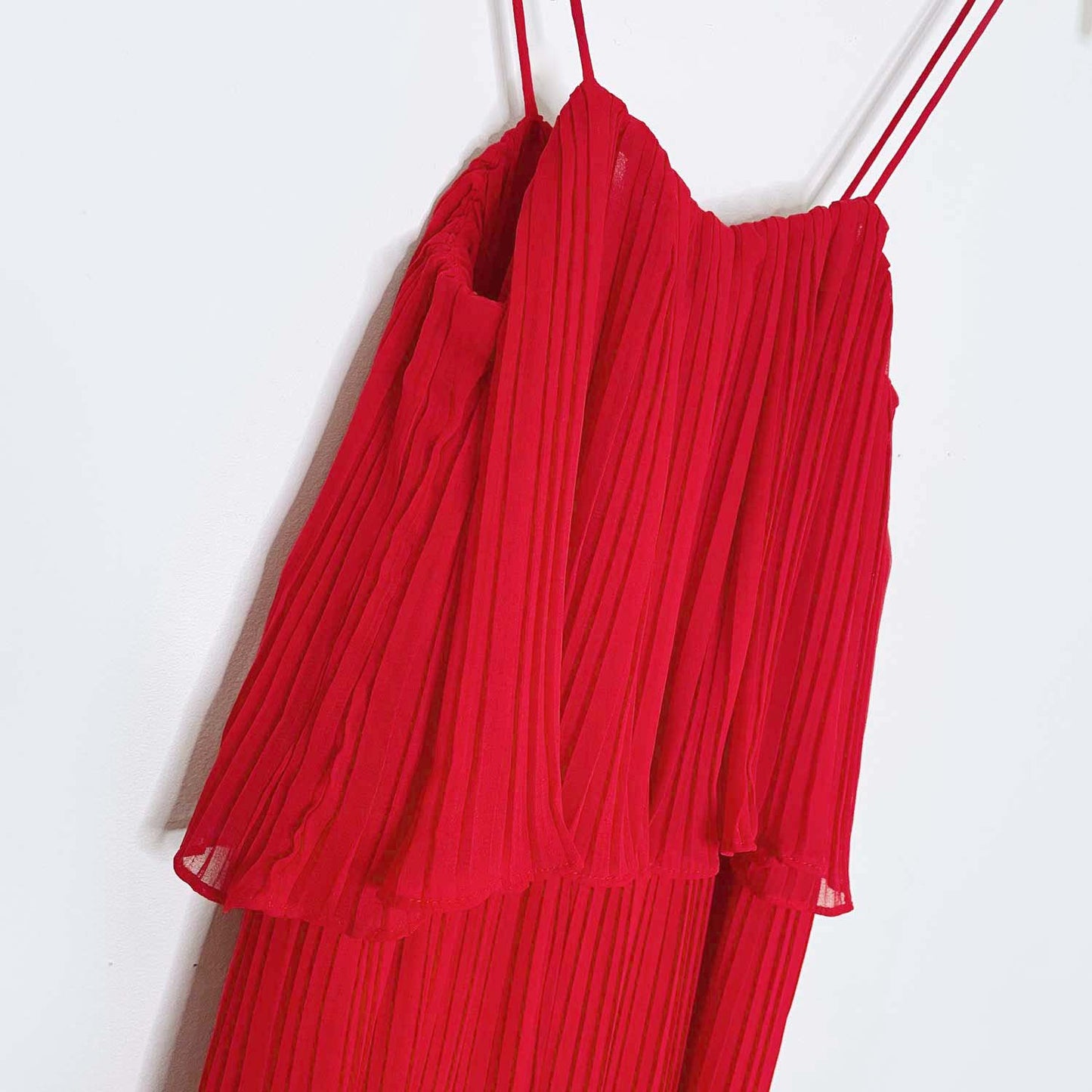 zara holiday red pleated wide leg jumpsuit - size small